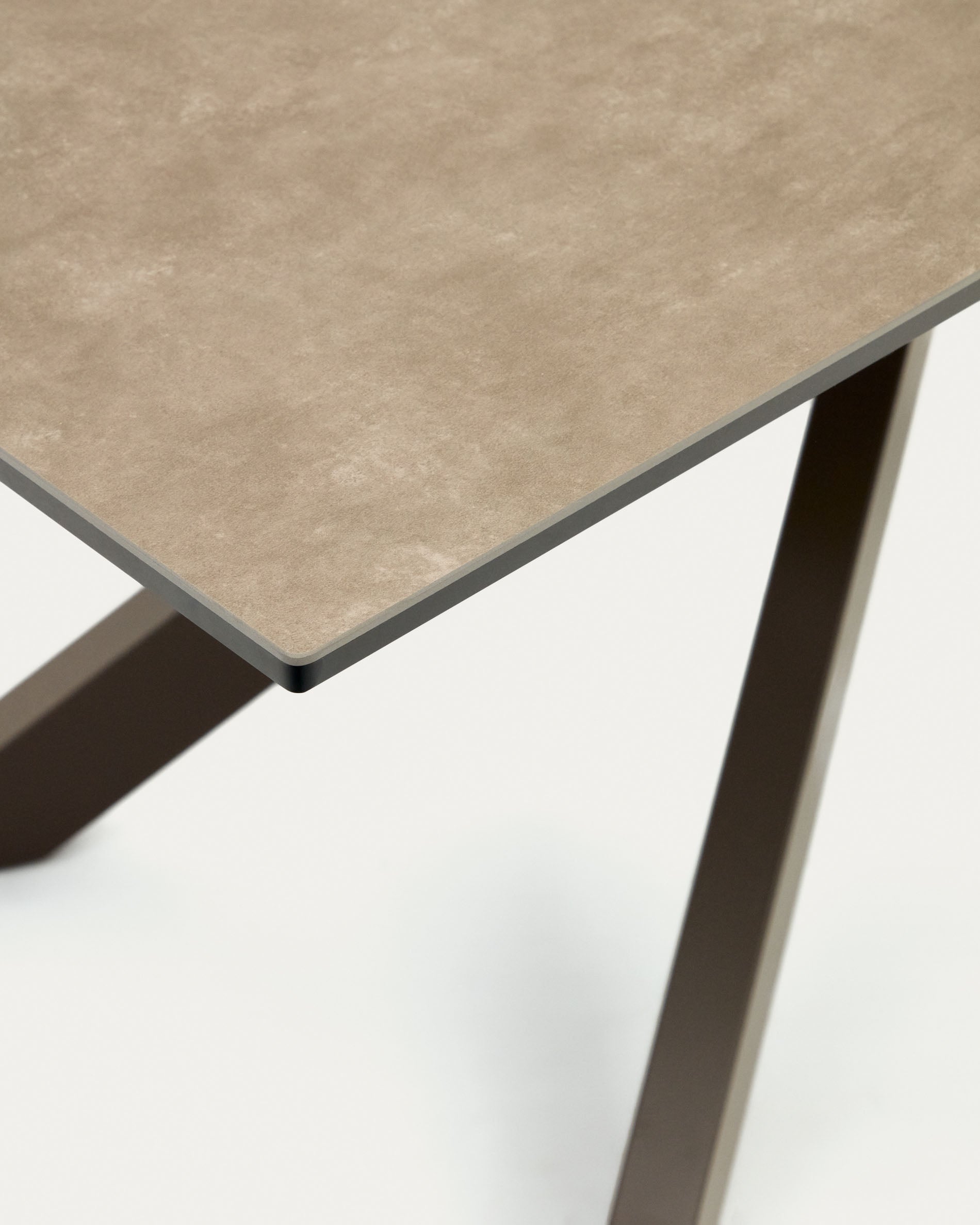Atminda extendable table, porcelain and steel legs with a grey finish, 160 (210) x 90 cm - Detail