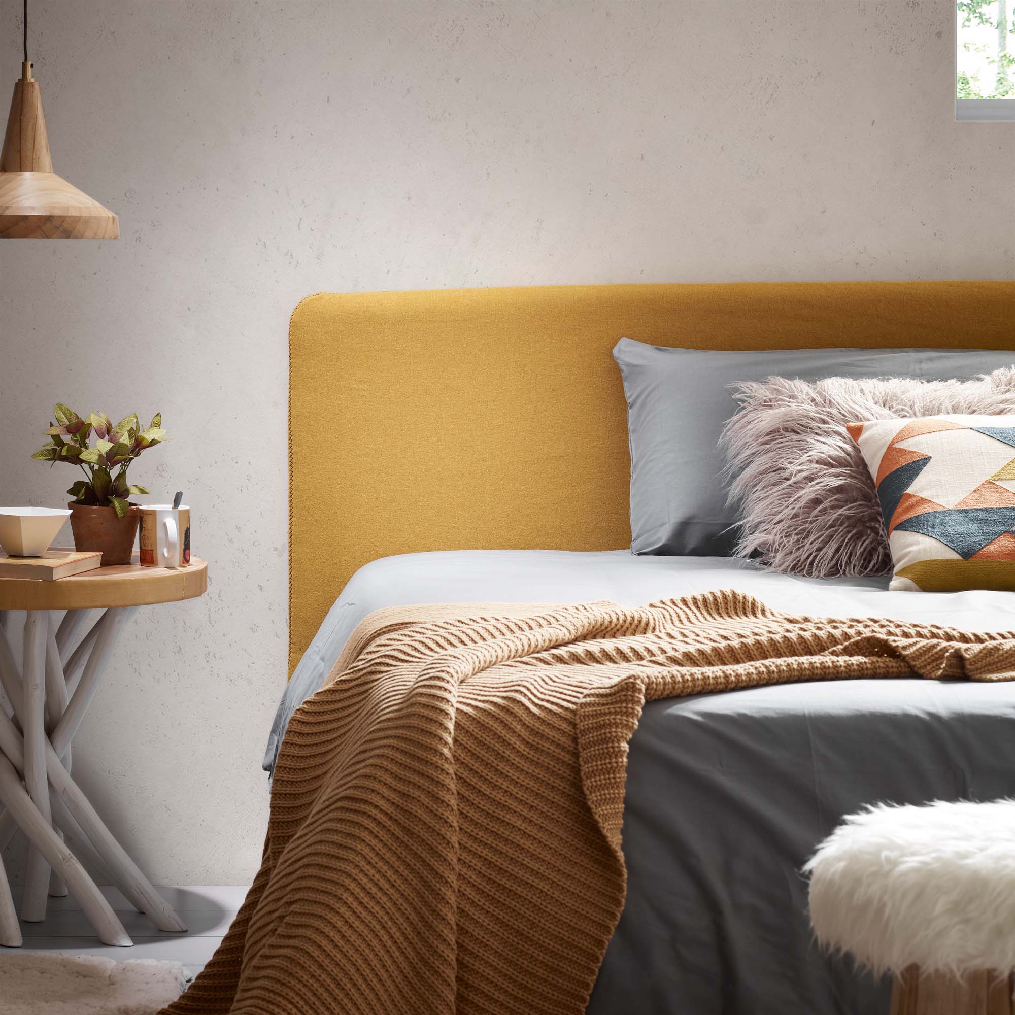 Dyla headboard with removable cover in mustard, for 150 cm beds FSC Mix Credit - Lifestyle