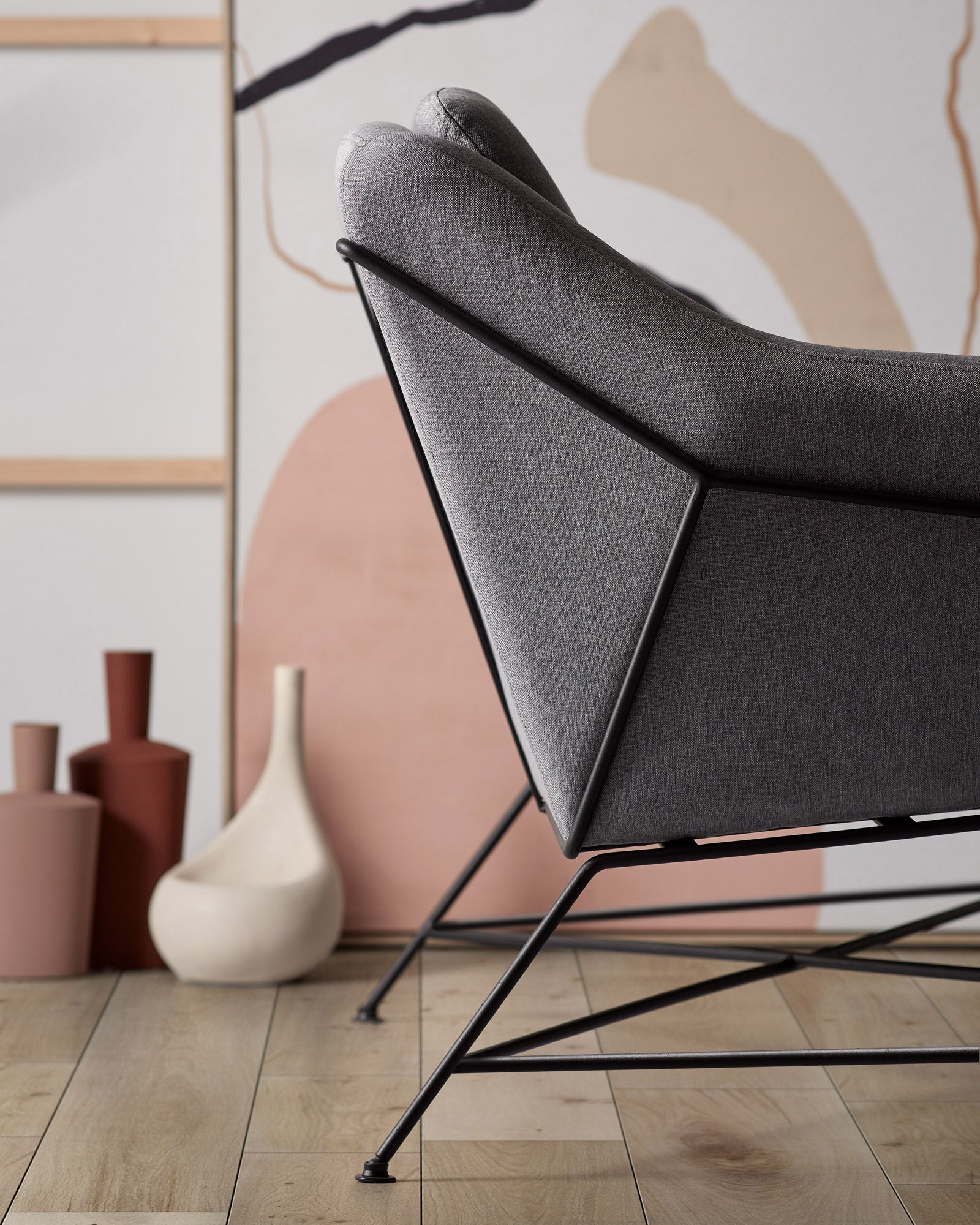 Brida 2 seater sofa in dark grey, 128 cm - Lifestyle