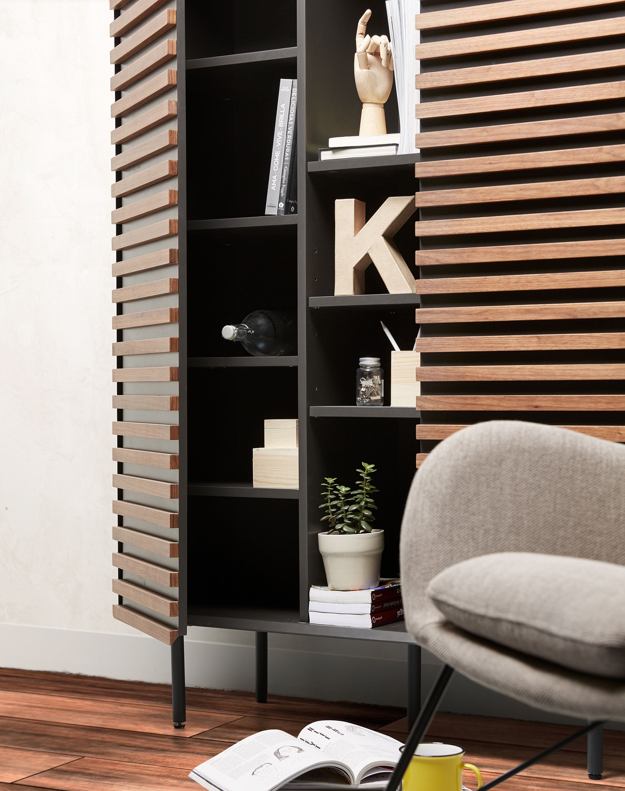 Kesia tall sideboard 105 x 155 cm - Lifestyle