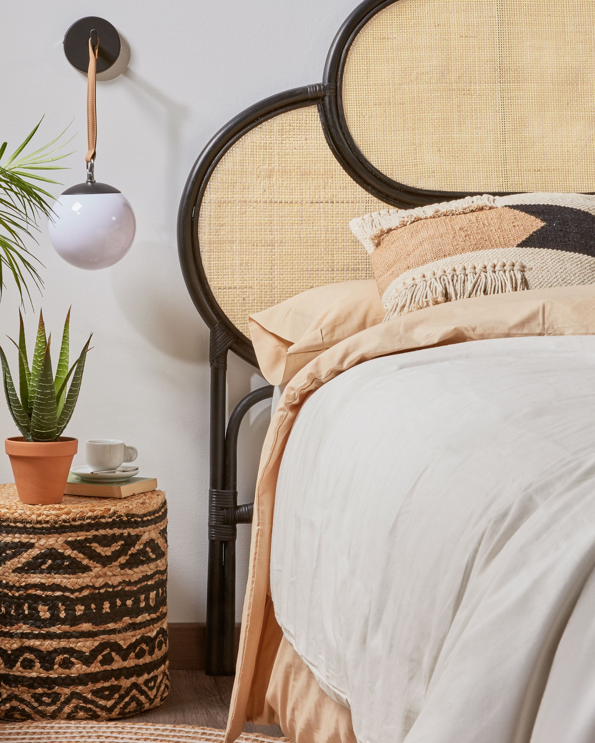 Lalita rattan headboard with a black finish, for 160 cm beds - Lifestyle