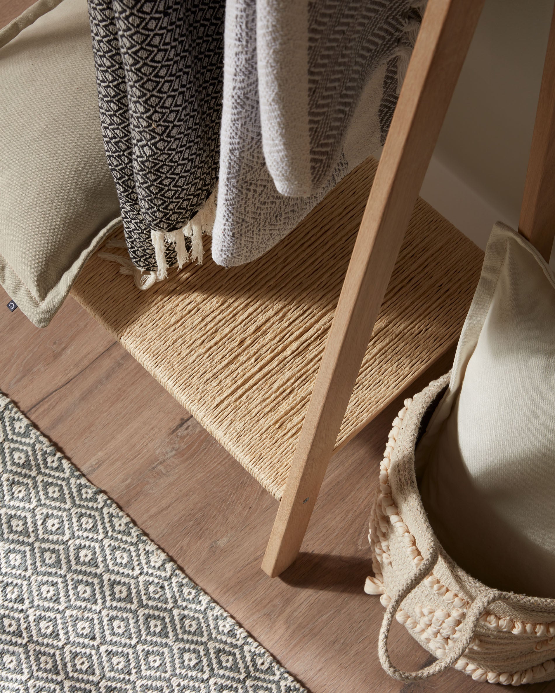 Natane birch wood and rattan clothing rail, 95 x 152 cm - Lifestyle