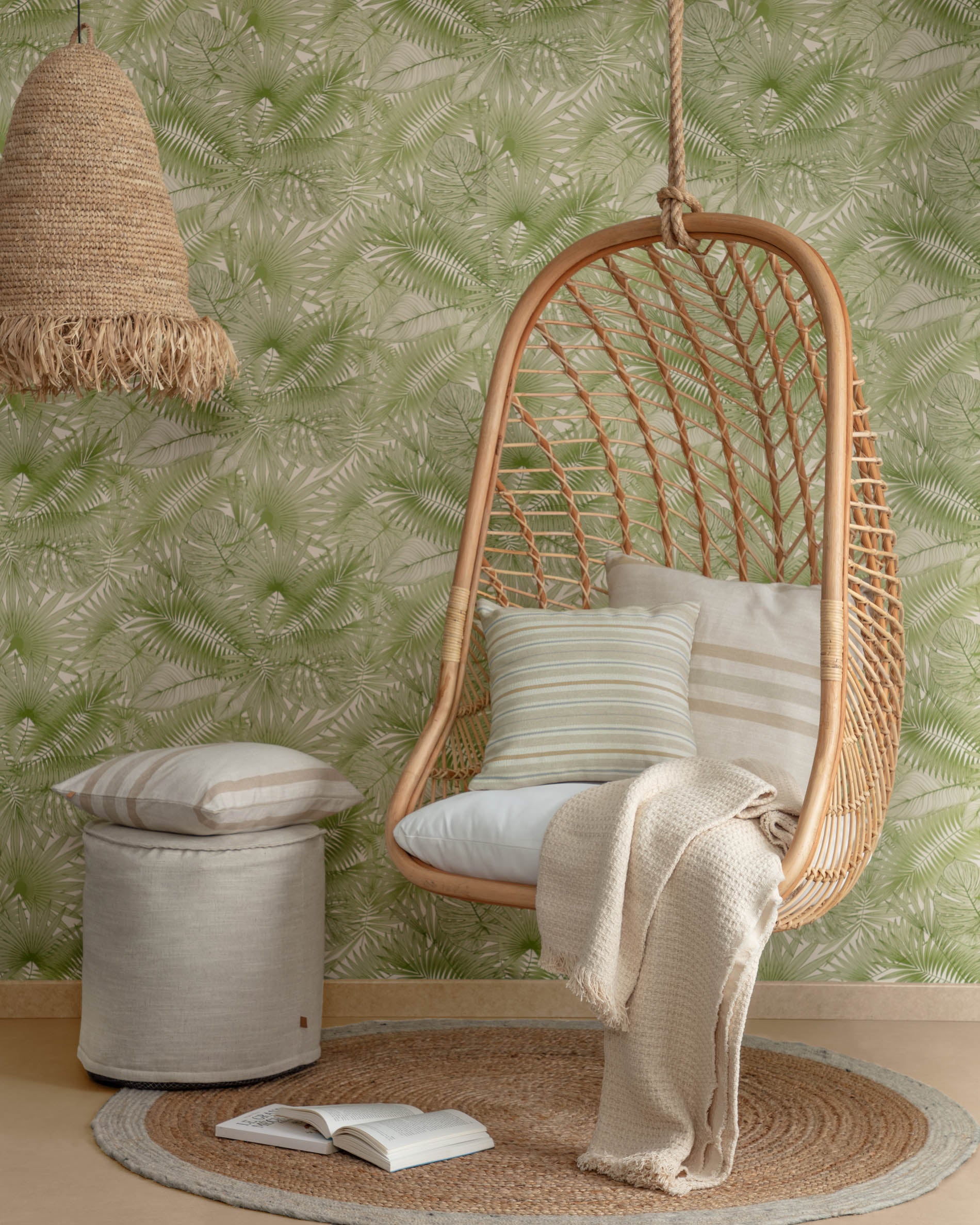 Ekaterina hanging rattan chair - Lifestyle
