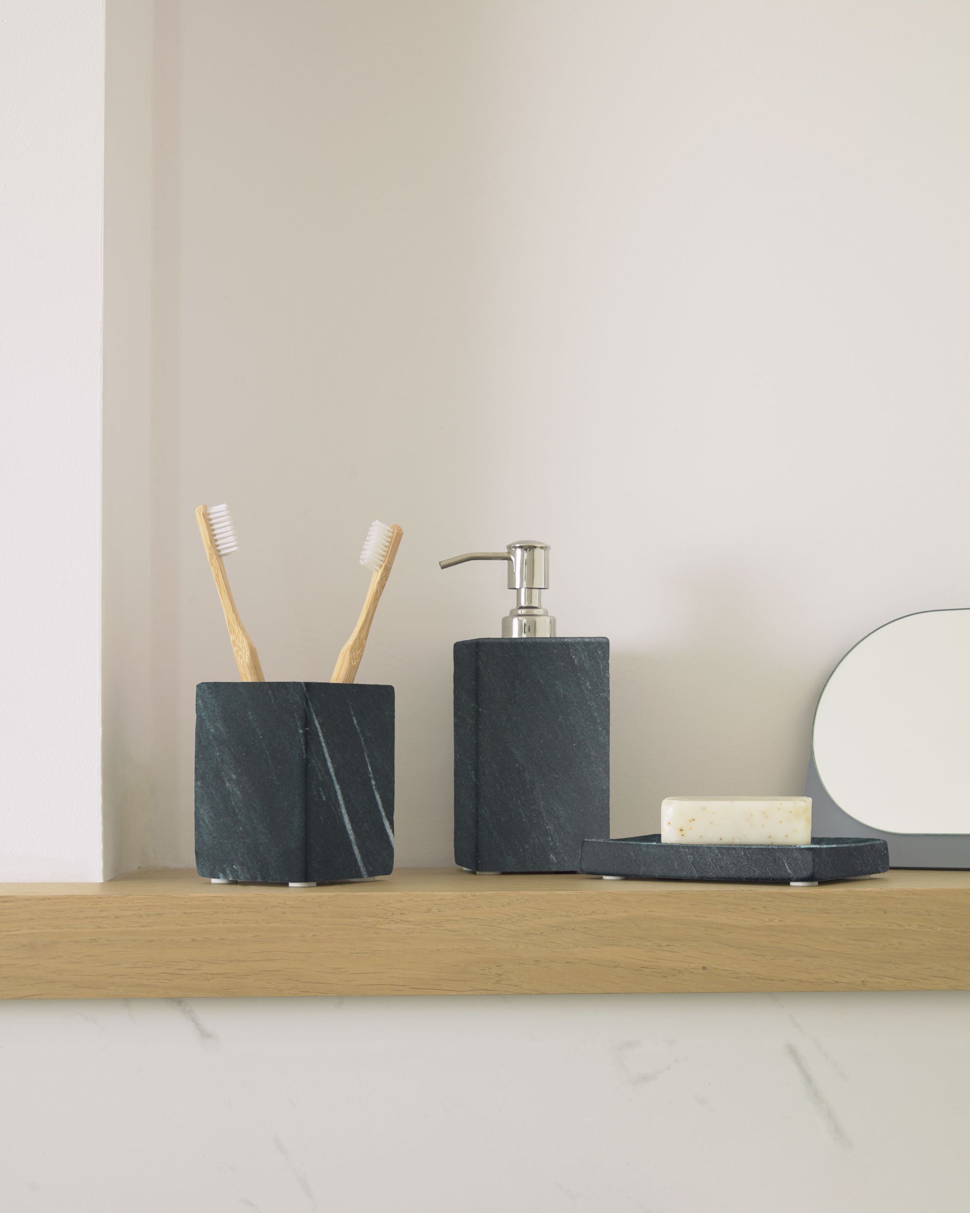 Aixa marble soap dish - Lifestyle
