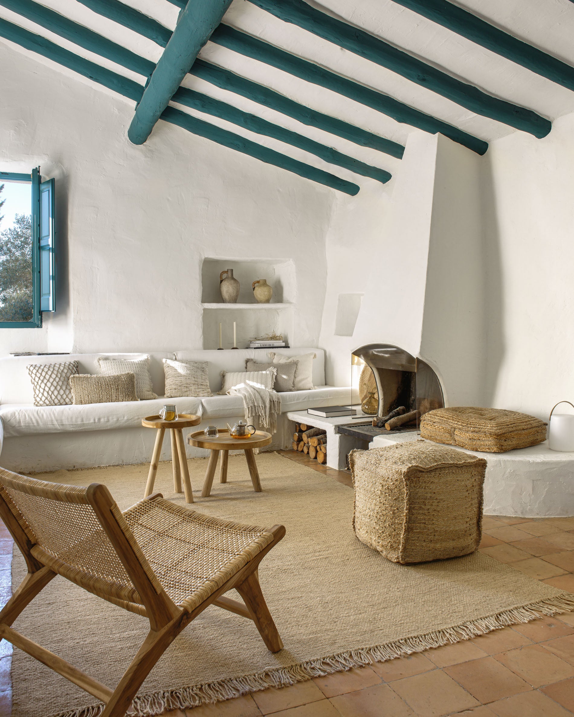 Beida solid teak armchair - Lifestyle