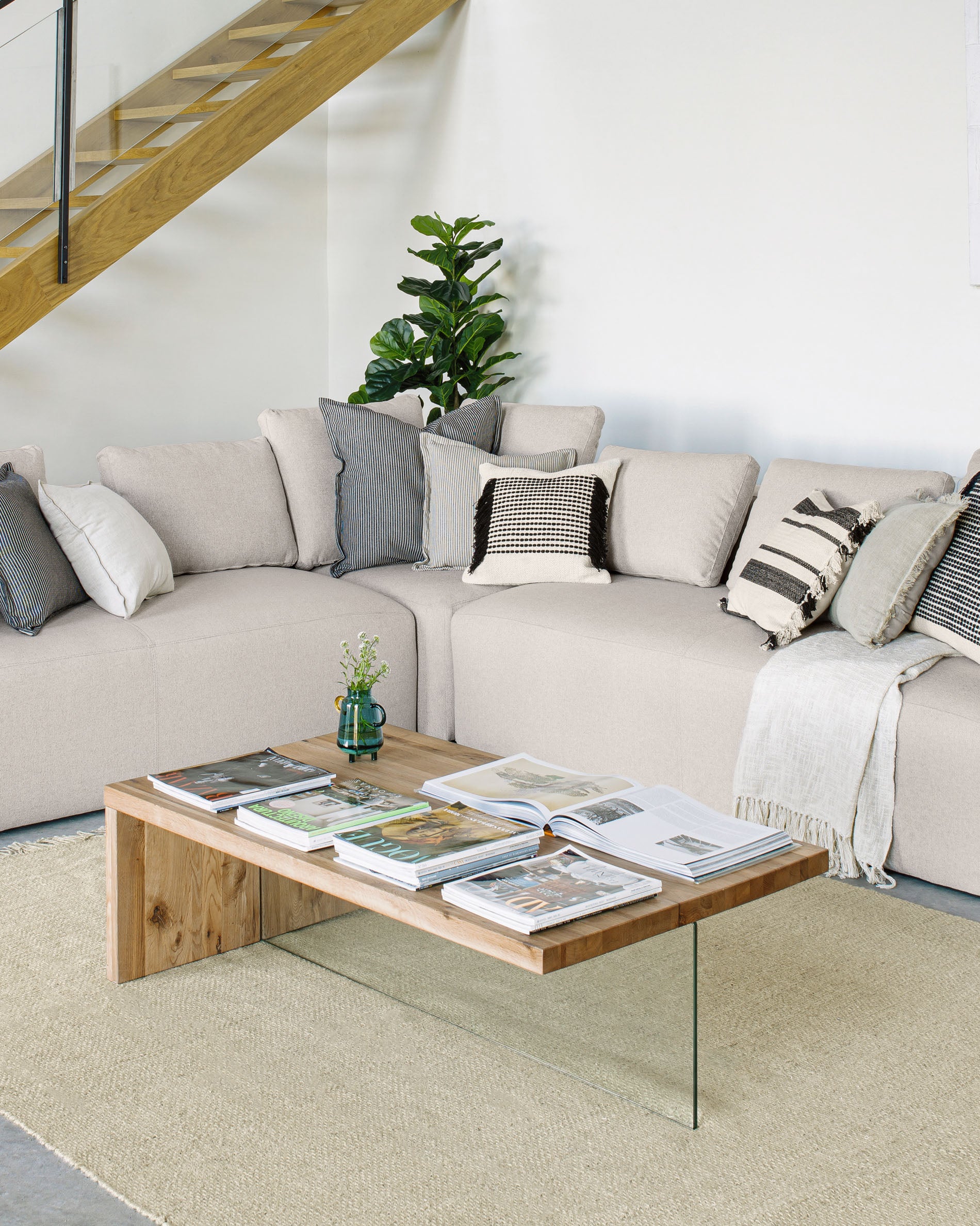 Tulsi coffee table 120 x 70 cm - Lifestyle