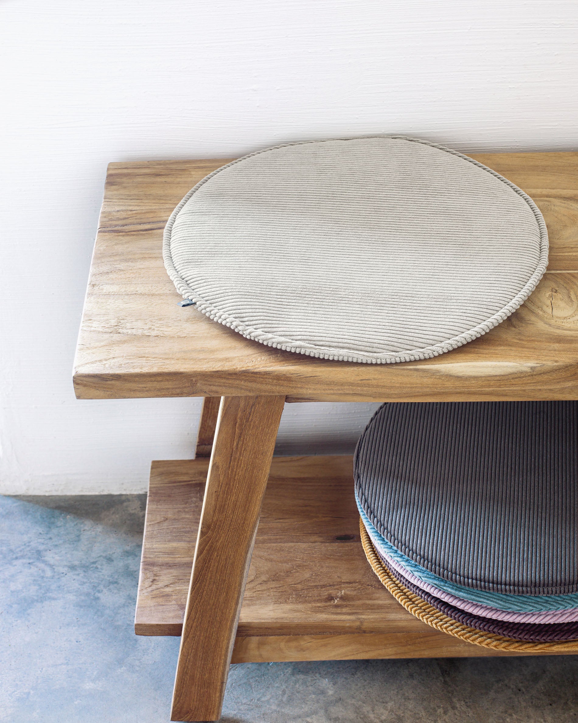 Sora round corduroy chair cushion in taupe, 35 cm - Lifestyle