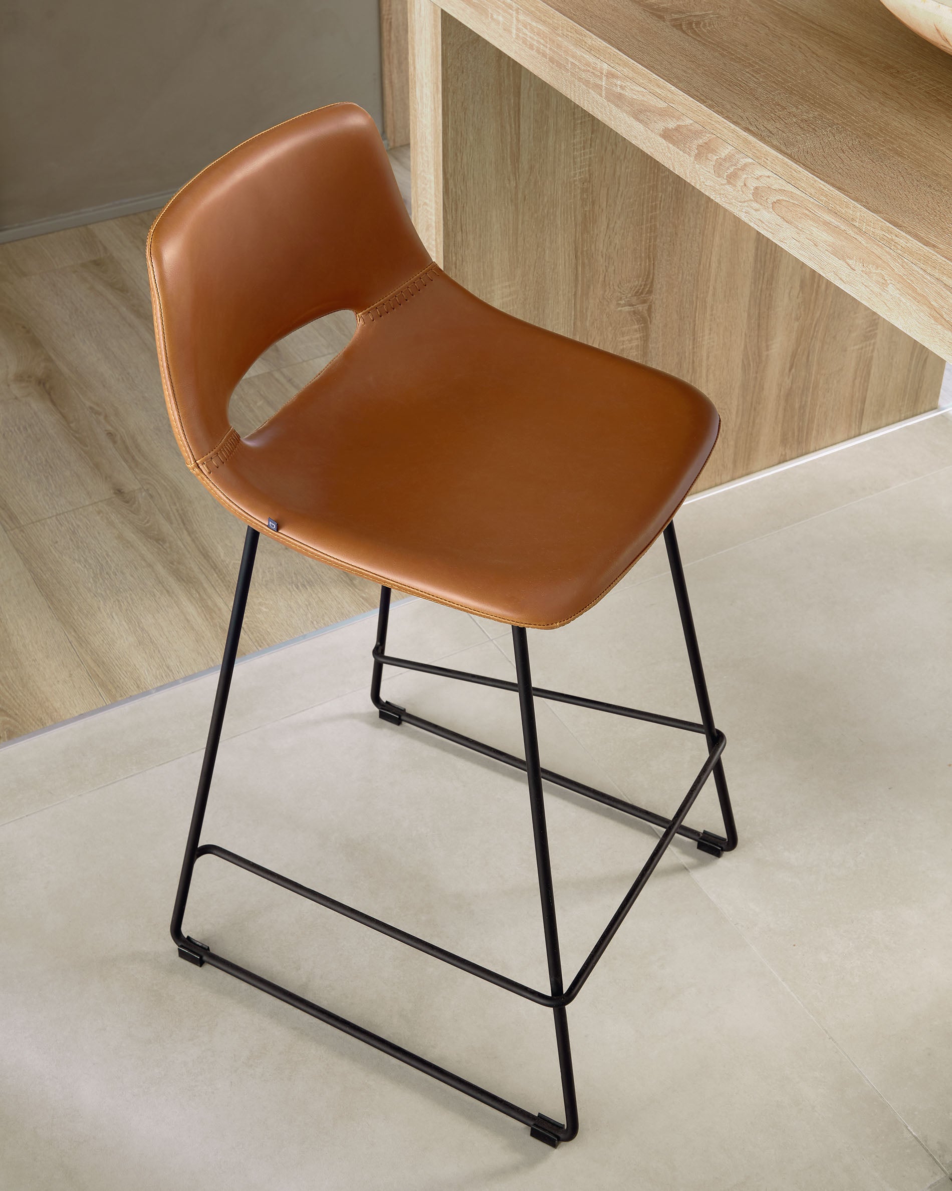 Brown synthetic leather Zahara height 65 cm - Lifestyle