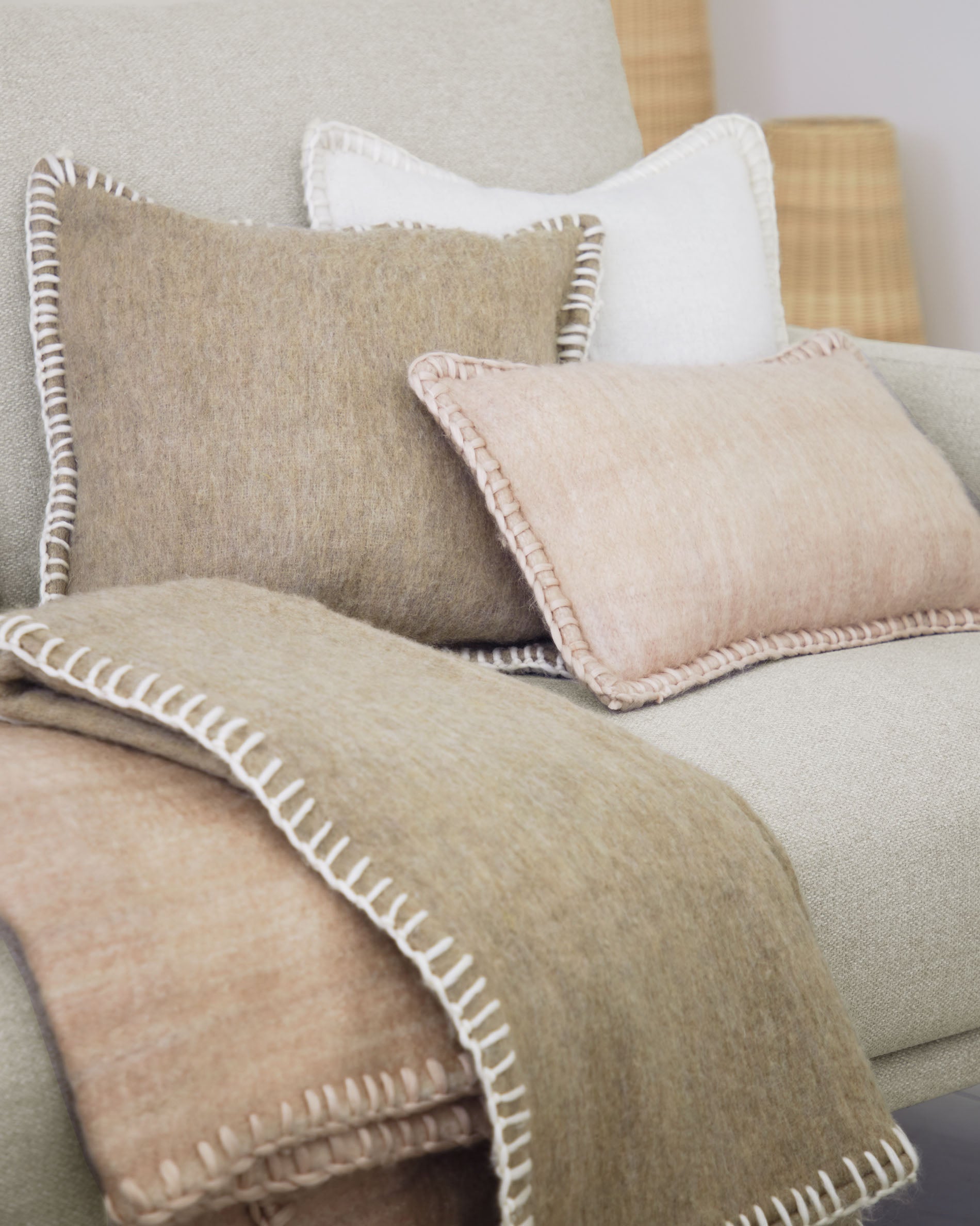Augustina white cushion cover 45 x 45 cm - Lifestyle