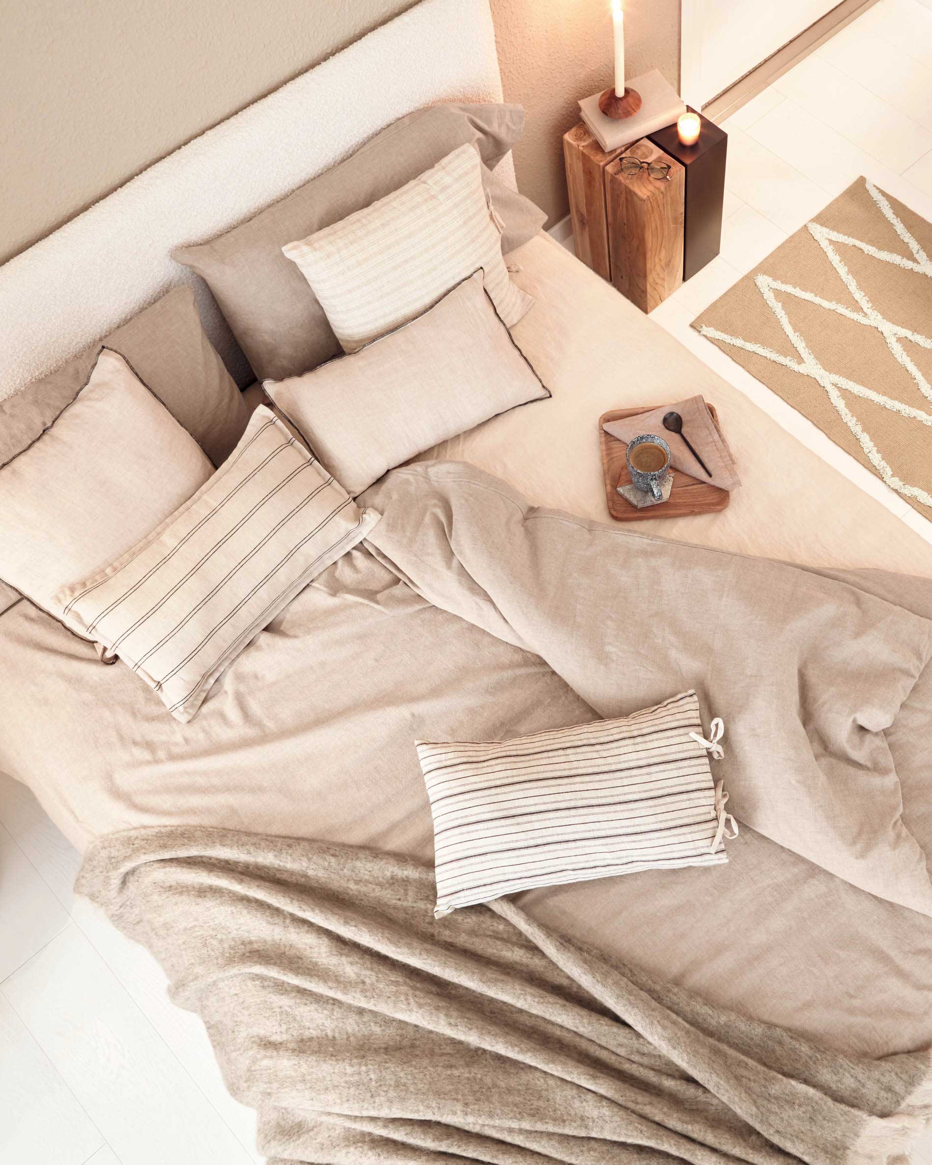 Dyla bed cover in white bouclé for a 160 x 200 cm mattress - Lifestyle