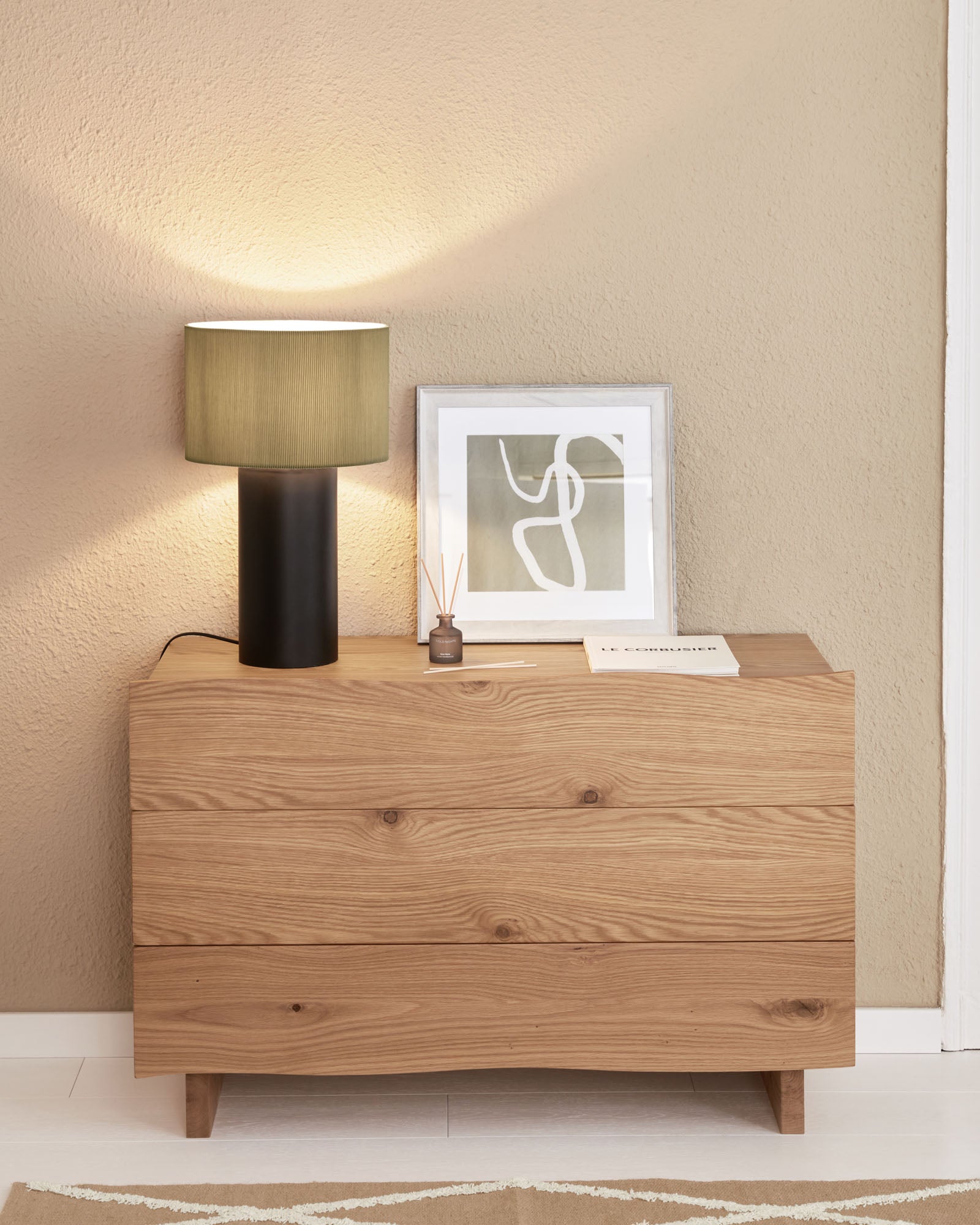 Domicina table lamp in metal with black and grey finish - Lifestyle