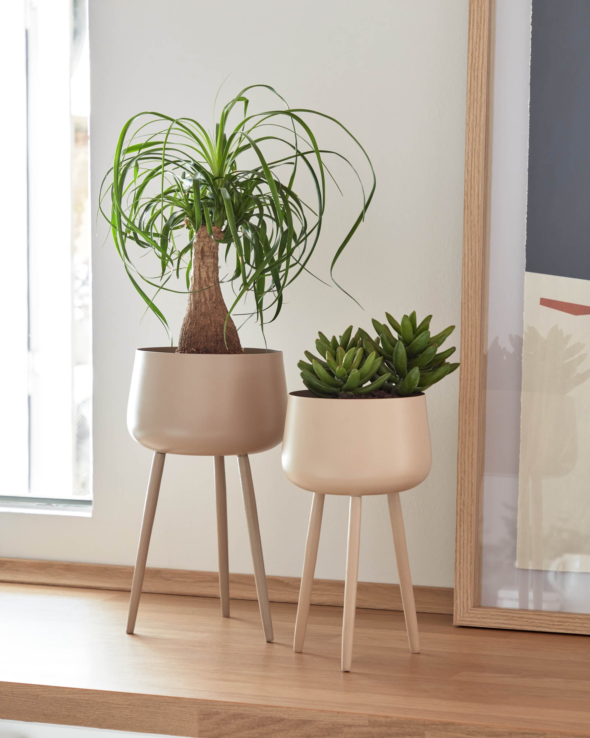 Apia beige metal plant pot stand Ø 15 cm - Lifestyle
