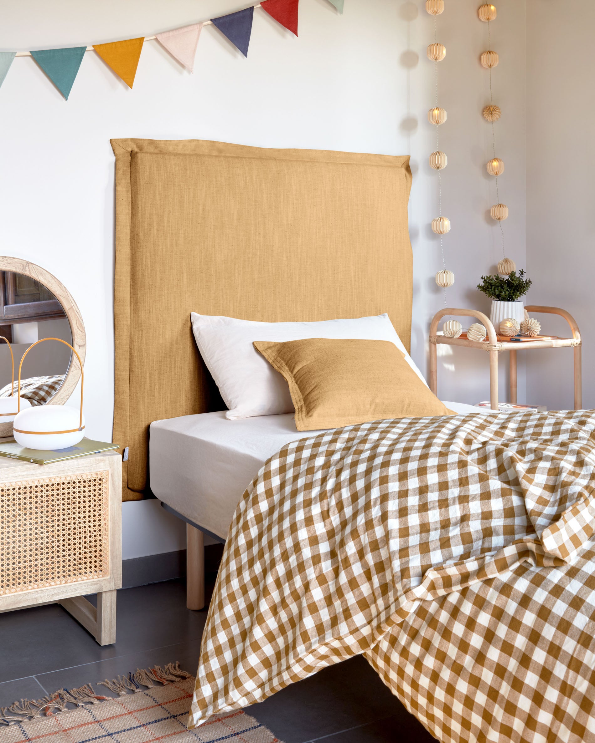 Tanit headboard with mustard linen removable cover, for 90 cm beds - Lifestyle