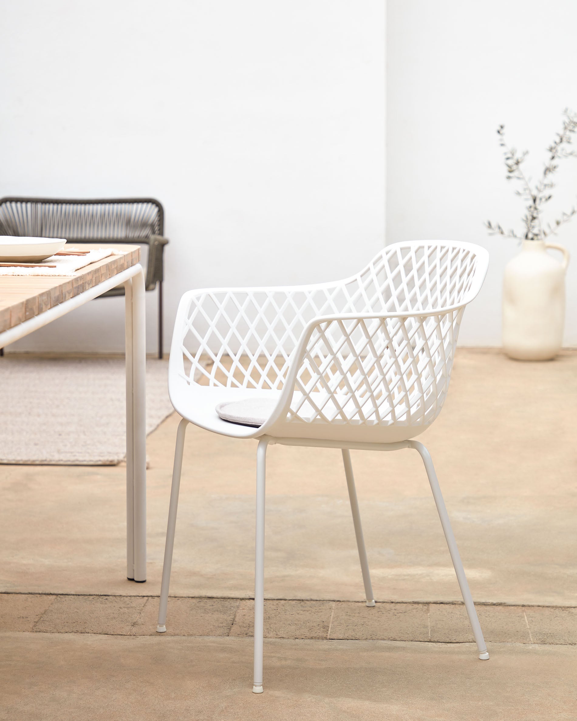 Silke cushion beige - Lifestyle