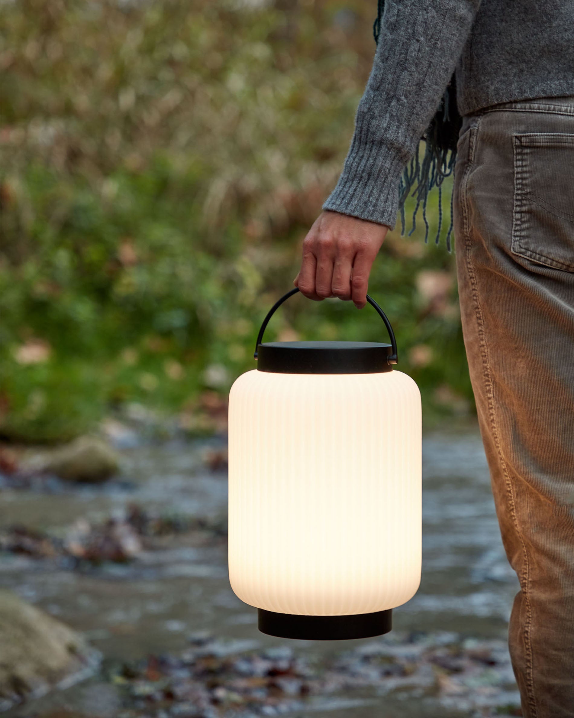 Verona outdoor table lamp in polythene and metal with black finish - Lifestyle