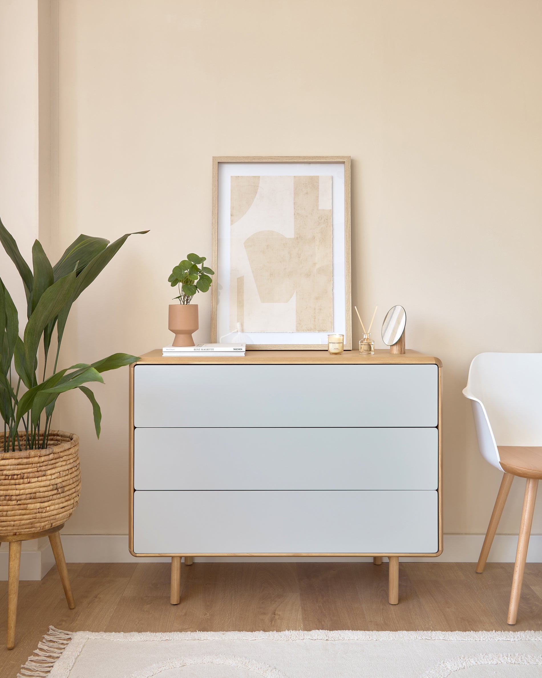 Anielle solid and ash veneer chest of three drawers 99 x 78.5 cm - Lifestyle