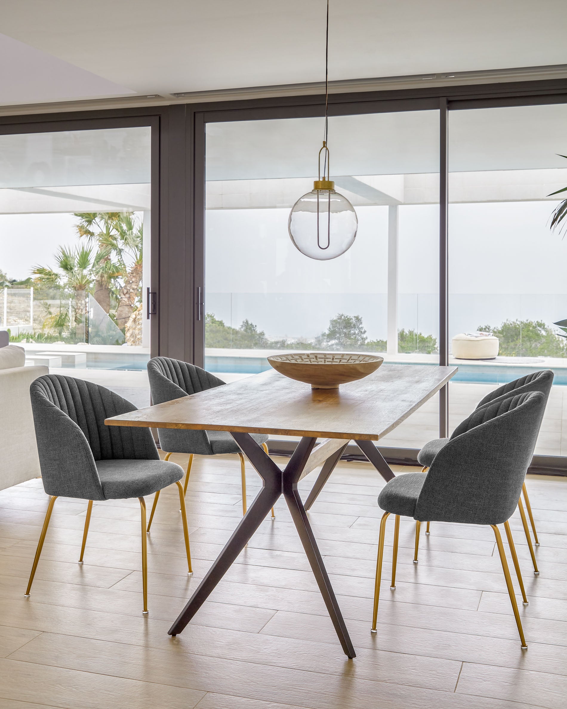 Amethyst oak veneer table with a distressed finish and black steel legs, 160 x 90 cm - Lifestyle