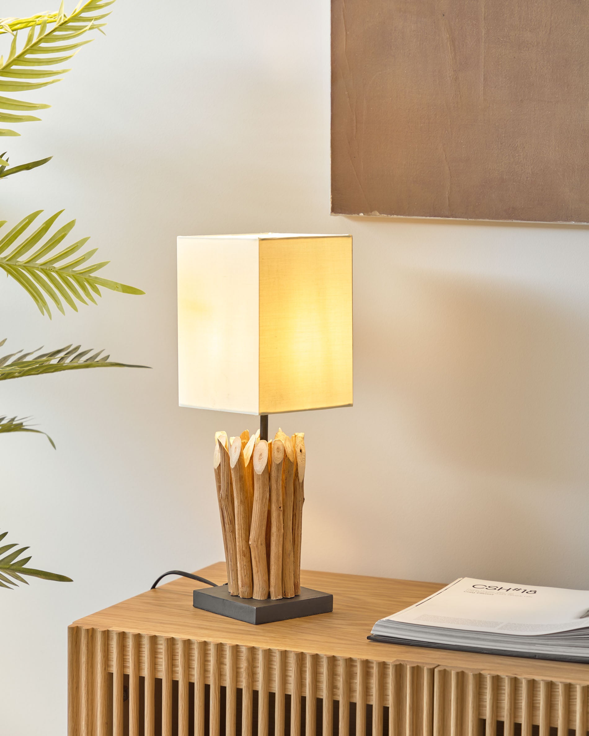 Boop table lamp made of solid red wood and rubberwood - Lifestyle