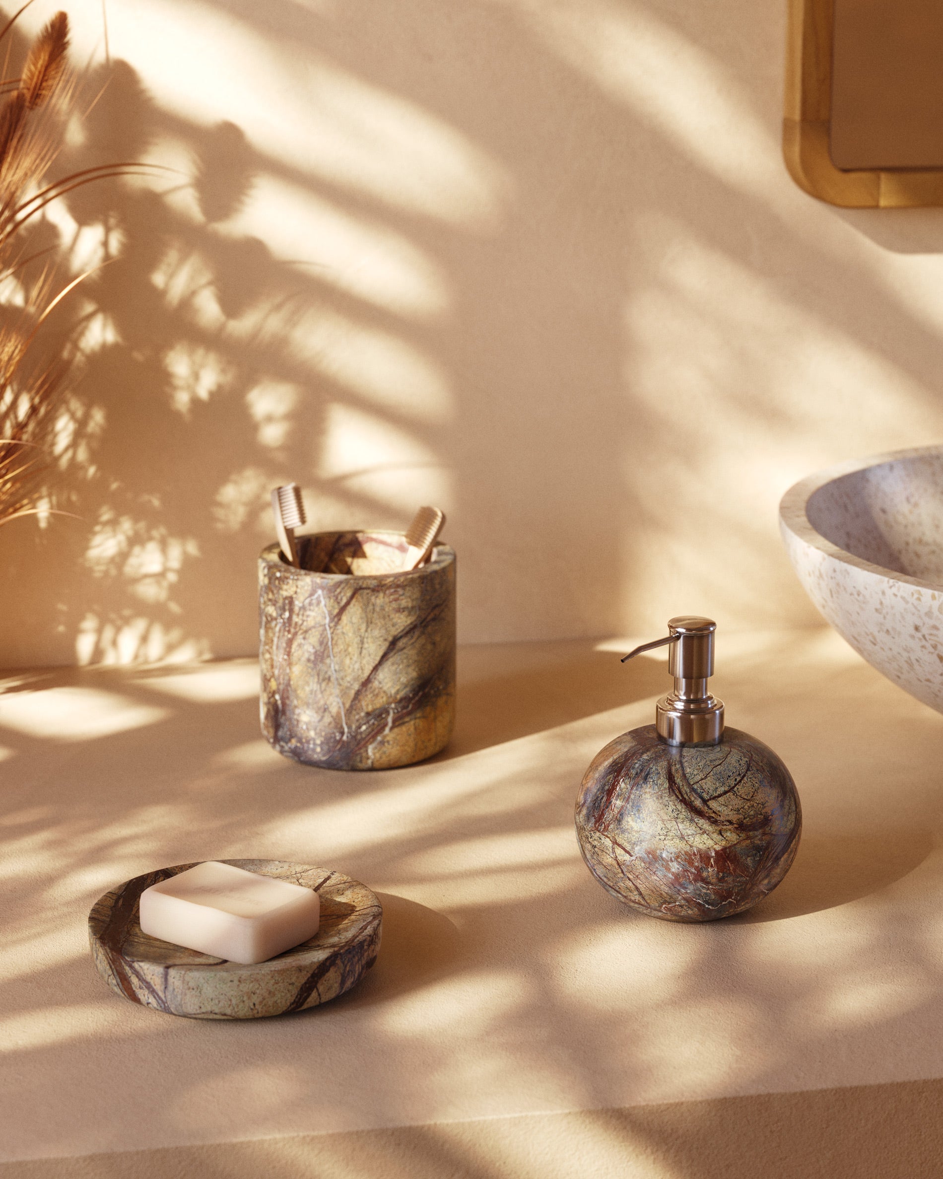 Spalsh beige marble soap dispenser - Lifestyle