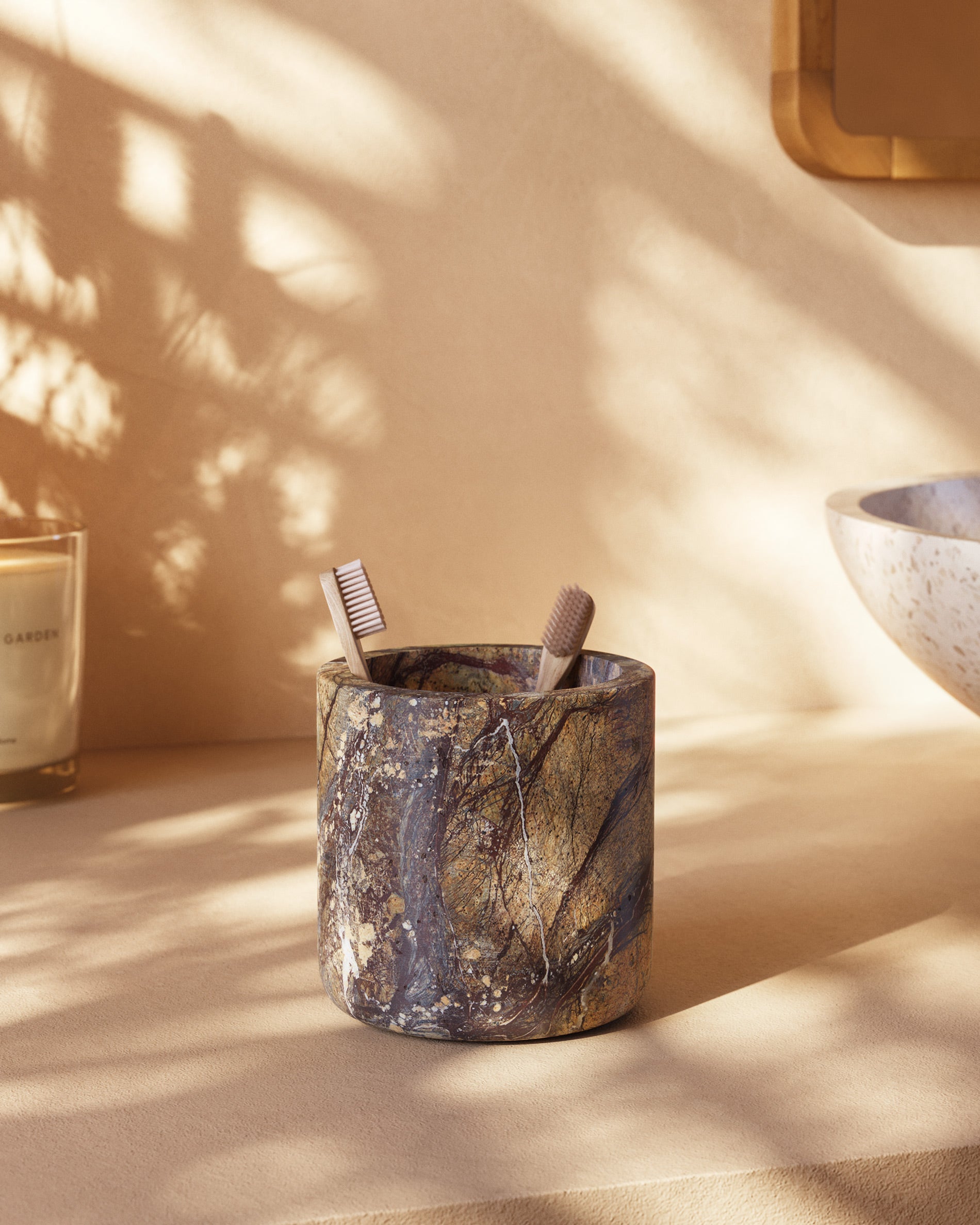 Spalsh beige marble toothbrush holder - Lifestyle