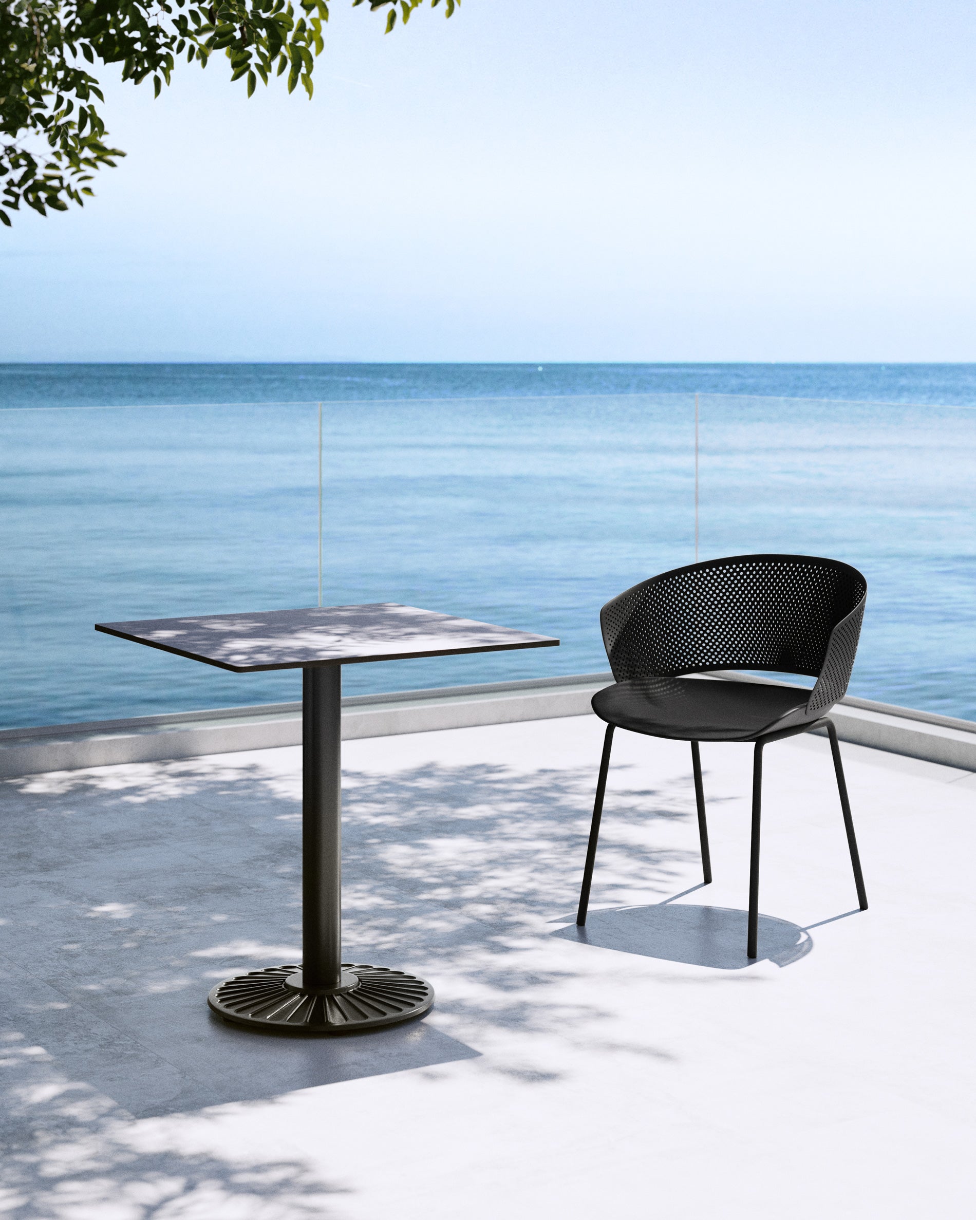 Yeray black garden chair - Lifestyle