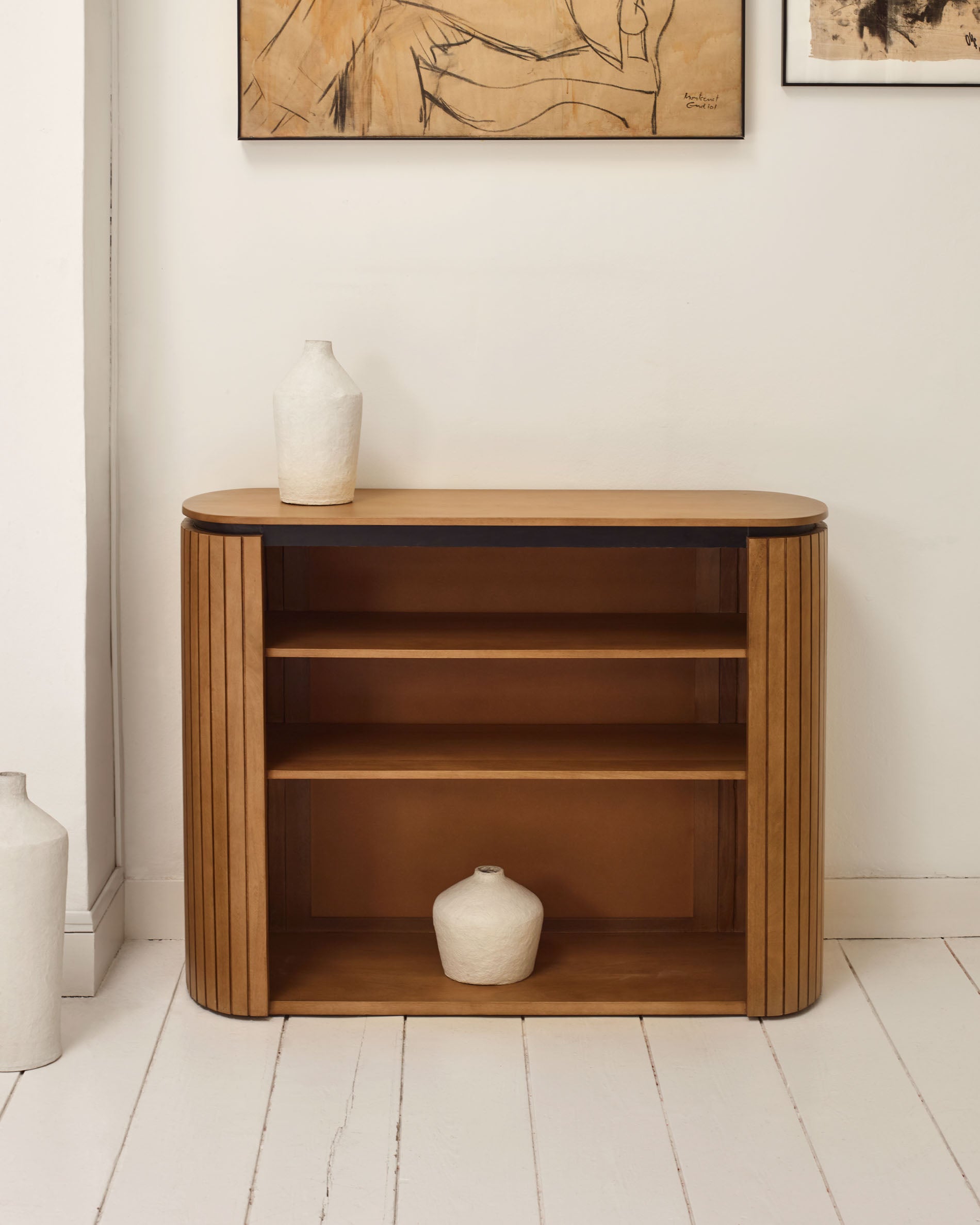 Licia solid mango wood bookshelf with painted black metal, 120 x 90 cm - Lifestyle