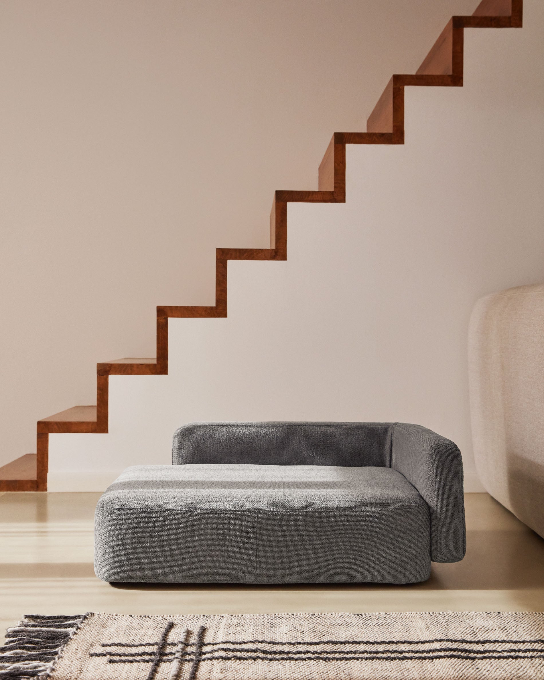 Bowie small bed for pets in dark grey 63 x 80 cm - Lifestyle