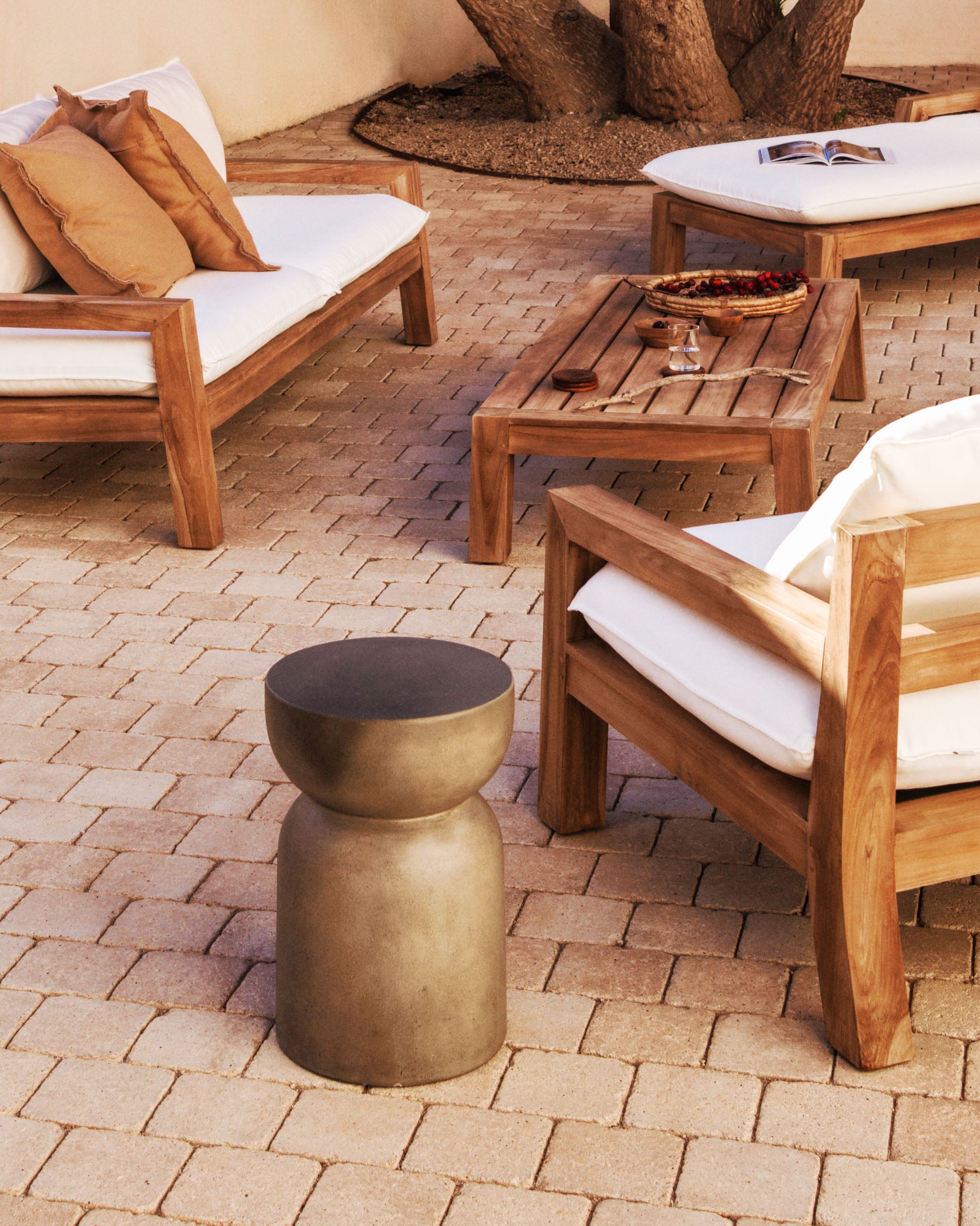 Forcanera solid teak chair - Lifestyle
