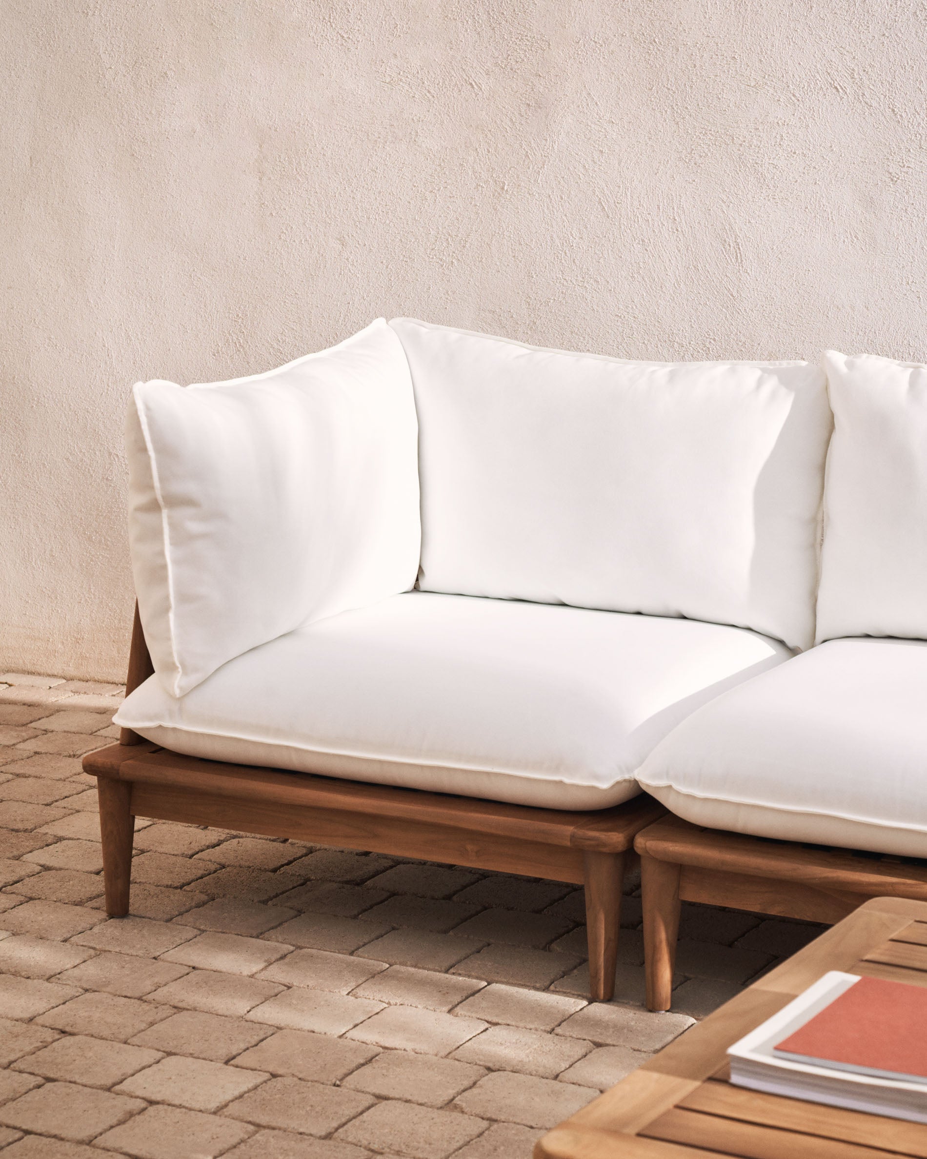 Portitxol modular corner armchair in solid teak - Lifestyle