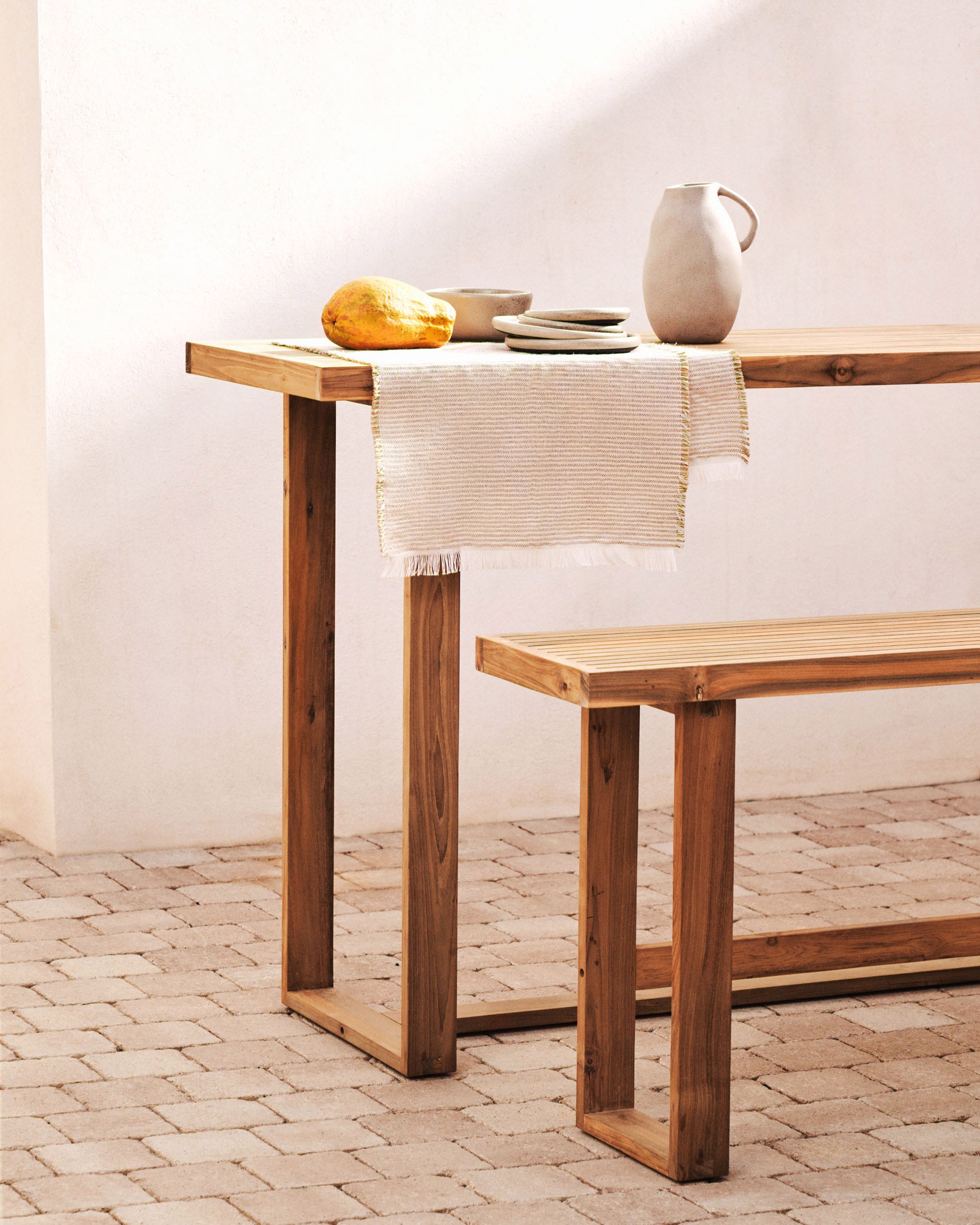 Canadell 100% outdoor solid recycled teak bar table, 140 x 70 cm - Lifestyle