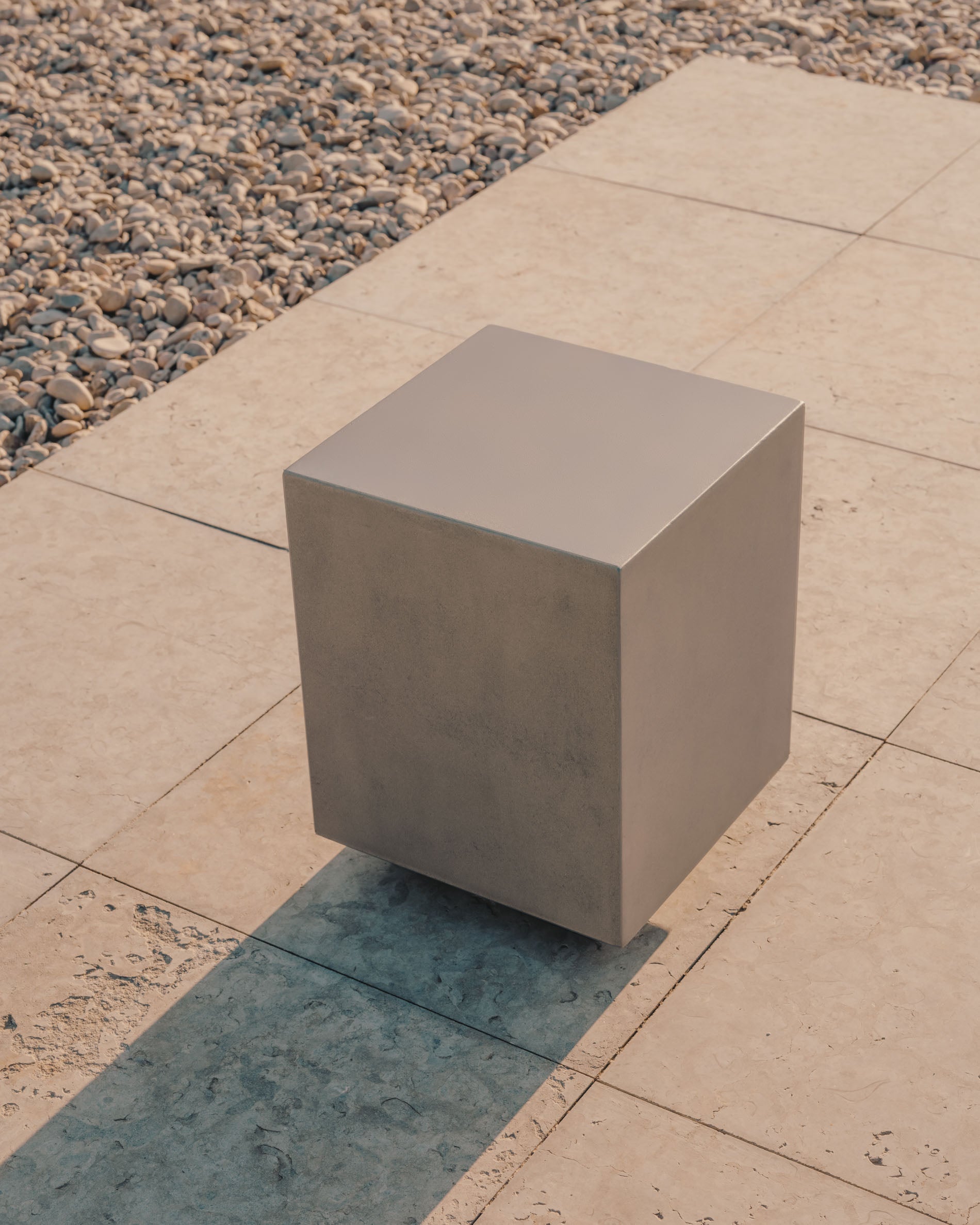 Rustella cement side table, 35 x 35 cm - Lifestyle