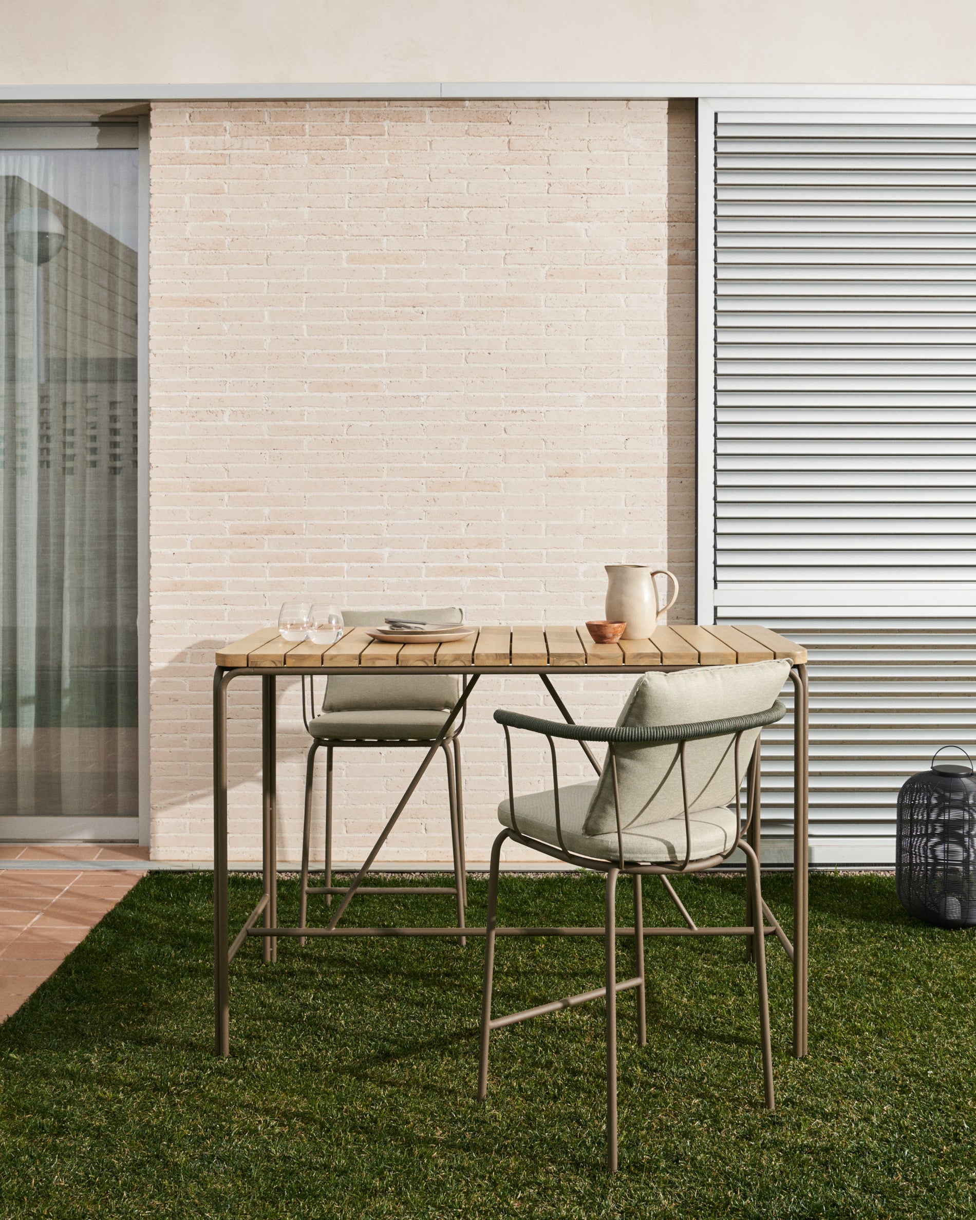 Salguer stackable stool in cord and steel with a brown painted finish, 66 cm - Lifestyle