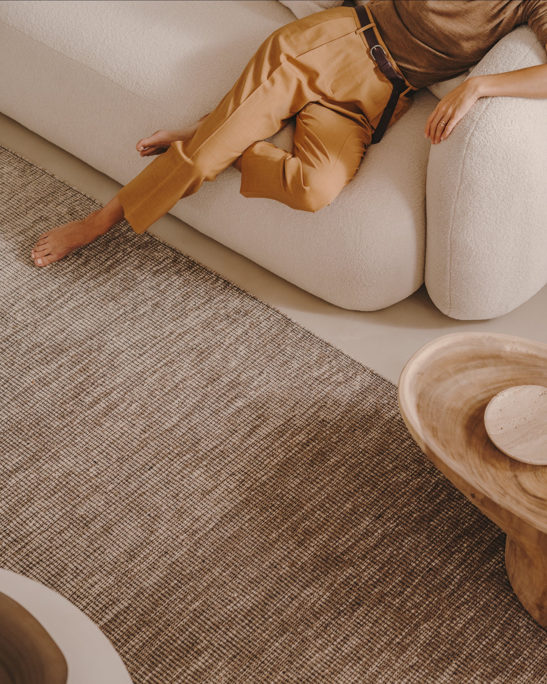 Malenka brown wool carpet 200 x 300 cm - Lifestyle