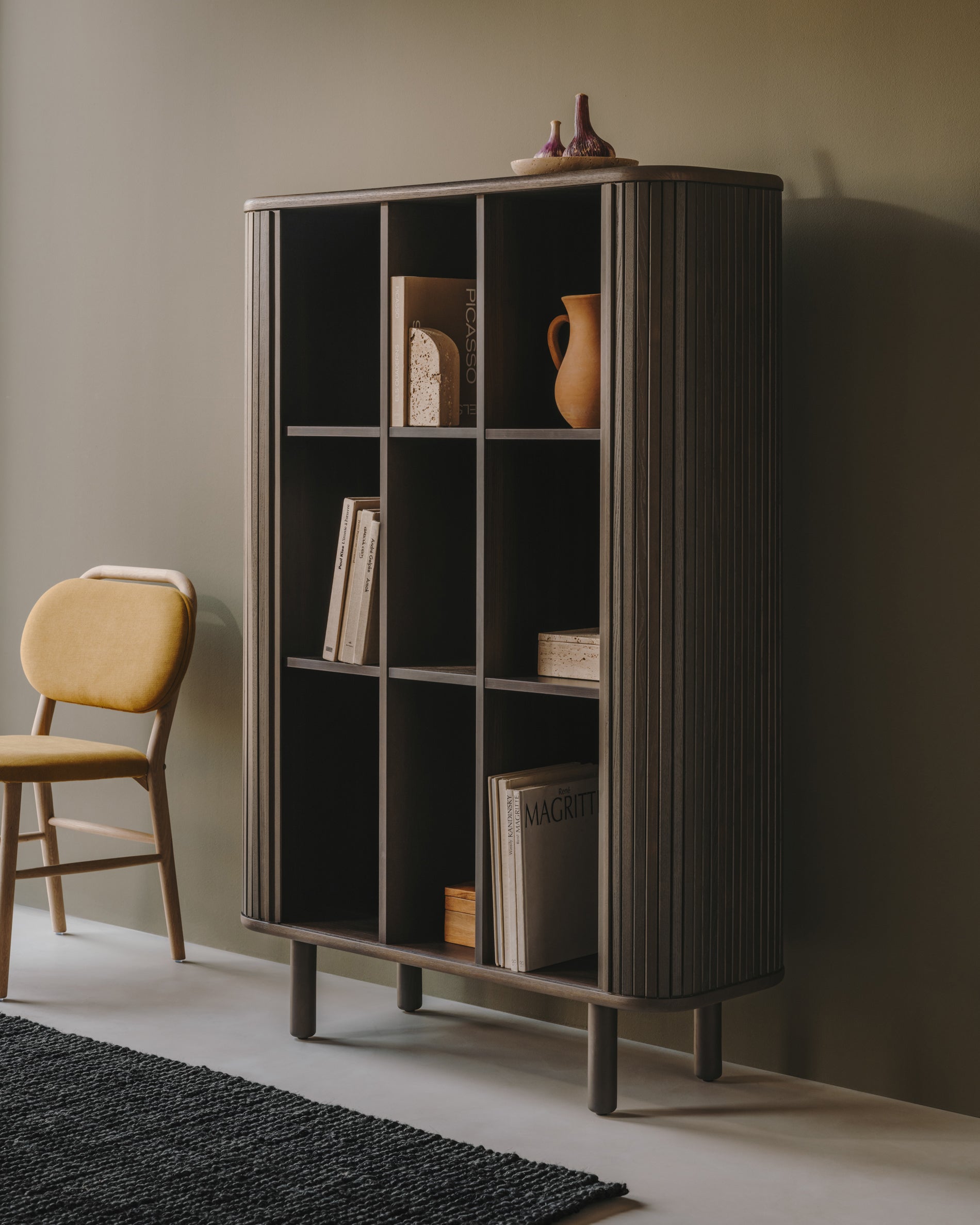 Mailen 2 door highboard in ash veneer with a dark finish 110 x 160 cm - Lifestyle