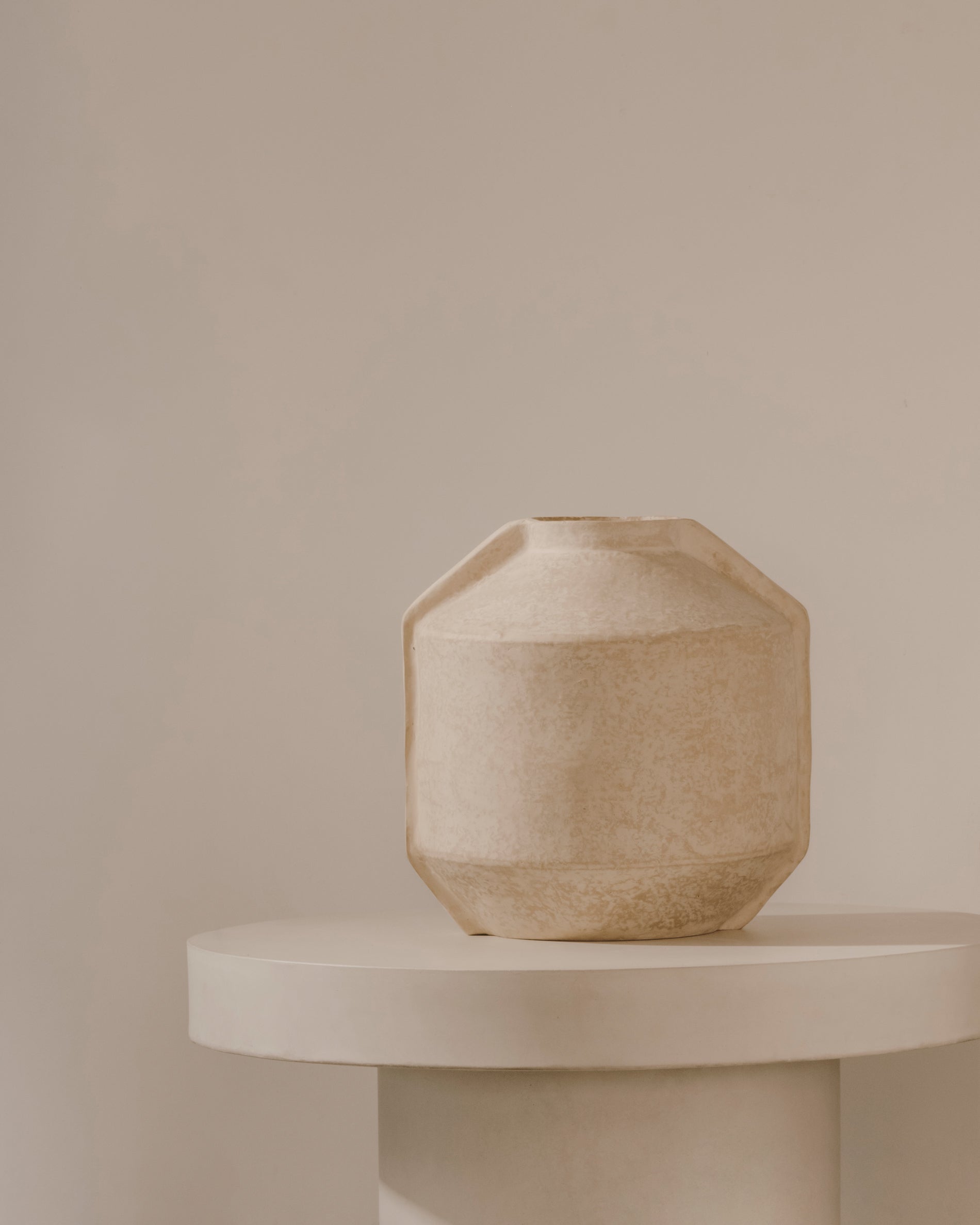 Meja beige papier-mâché vase 47 cm - Lifestyle