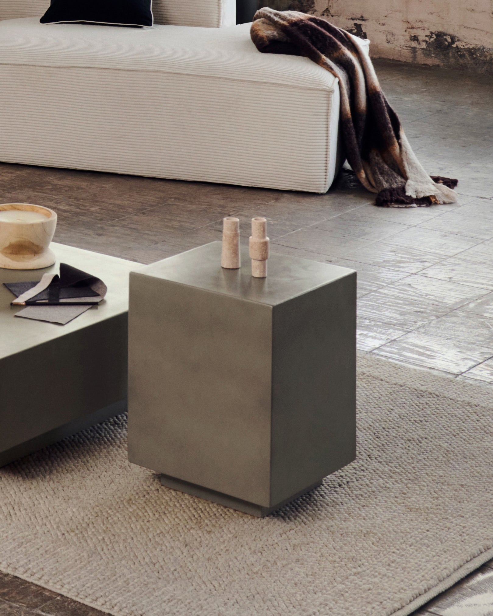 Rustella cement side table, 35 x 35 cm - Lifestyle