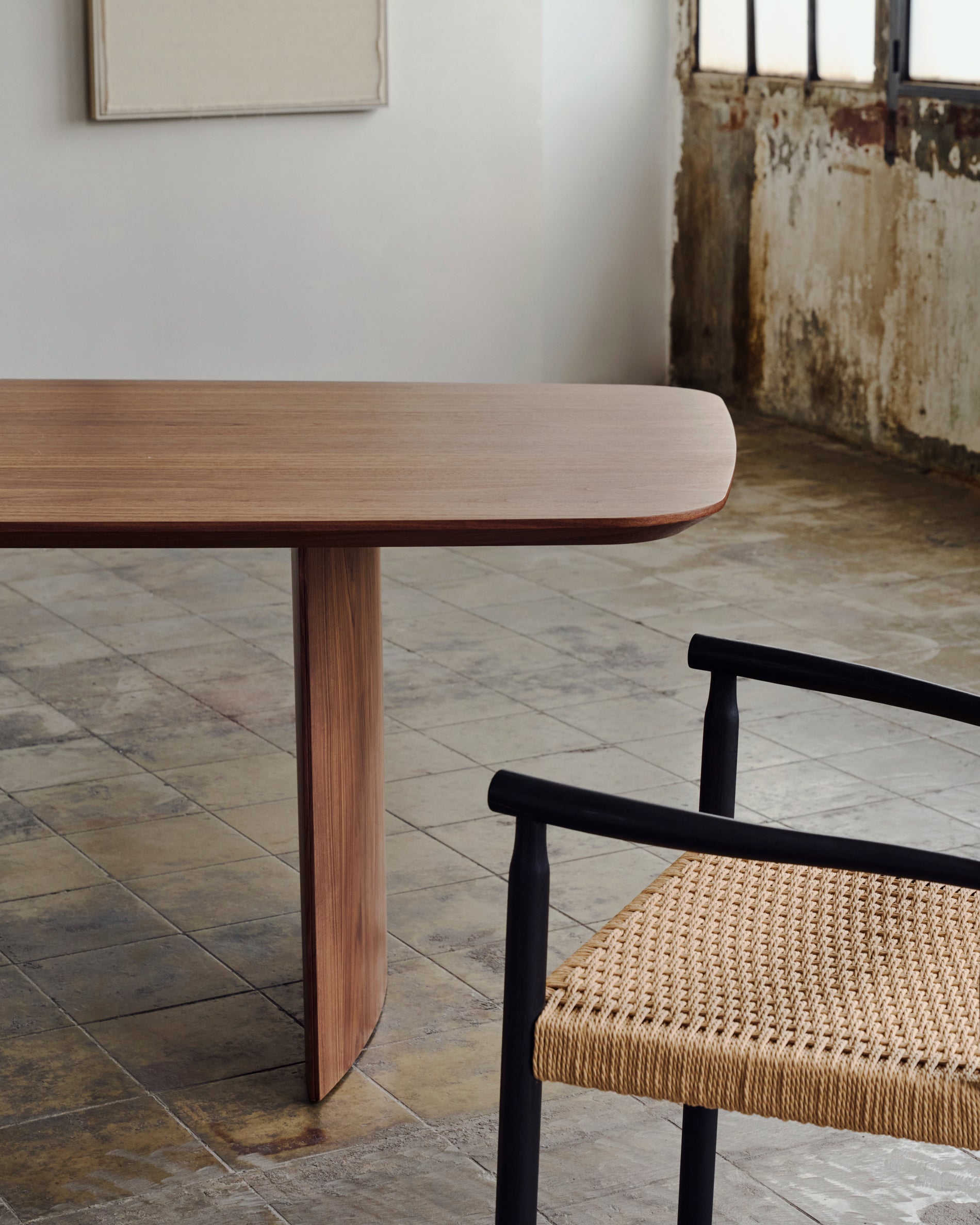 Litto table made from walnut veneer, 200 x 100 cm - Lifestyle