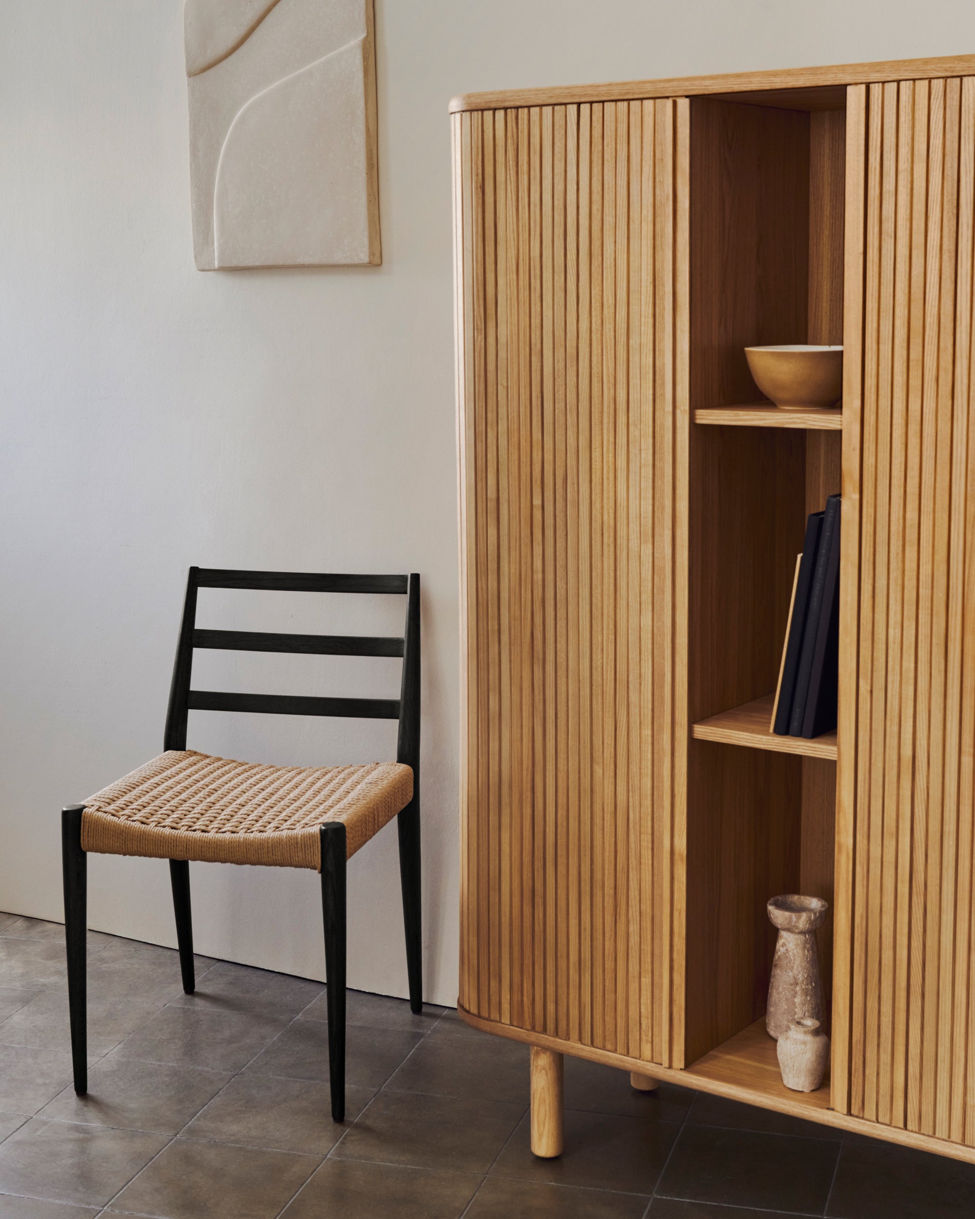 Mailen 2 door highboard in ash veneer with a natural finish 110 x 160 cm - Lifestyle