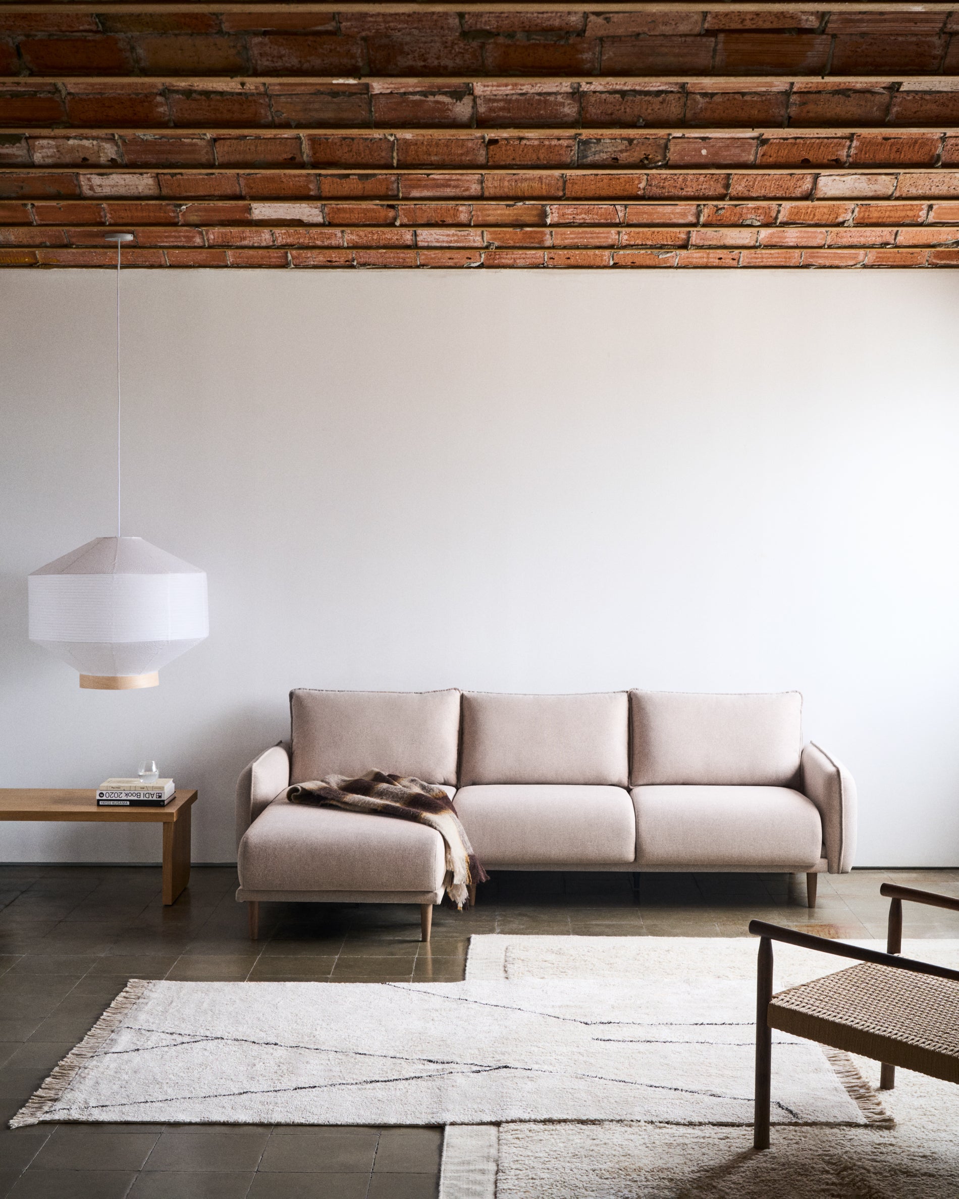 Carlota 3-seater sofa with left / right chaise longue in beige, 262 cm FSC Mix Credit - Lifestyle