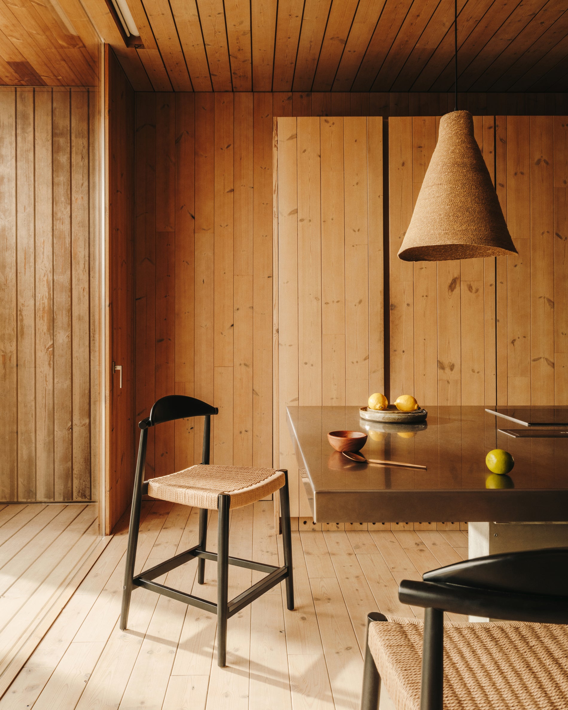 Nina stool made of solid acacia wood with black finish and beige rope height 62 cm - Lifestyle