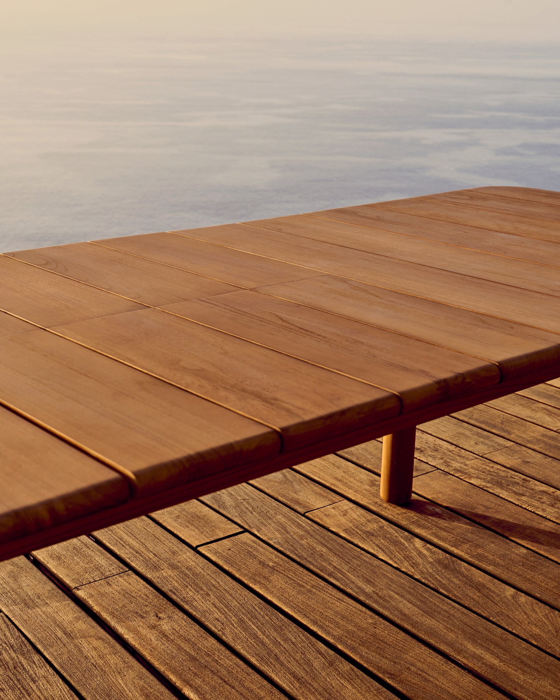 Turqueta extendable table made from solid teak wood, 220 (294) x 100 cm, FSC 100% - Lifestyle