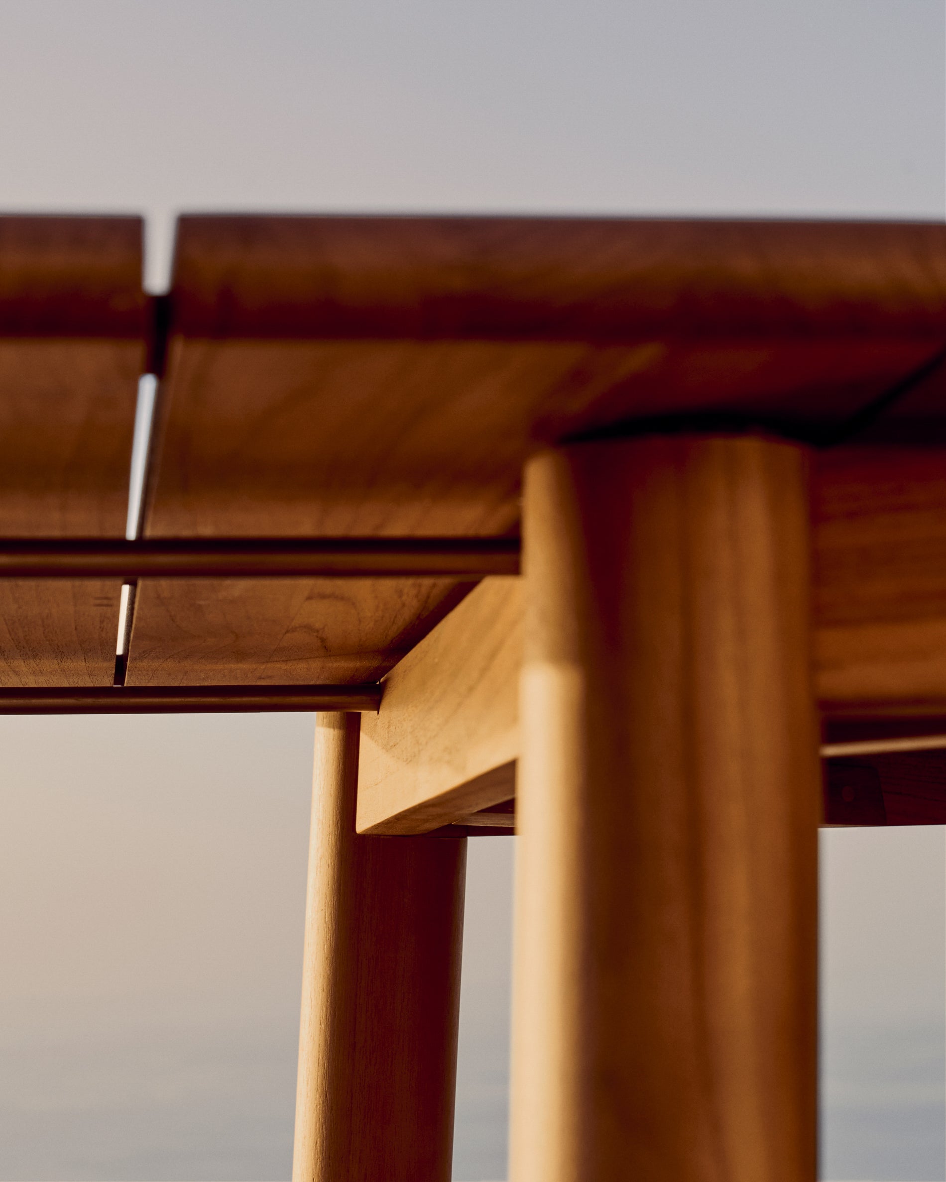 Turqueta extendable table made from solid teak wood, 220 (294) x 100 cm, FSC 100% - Lifestyle