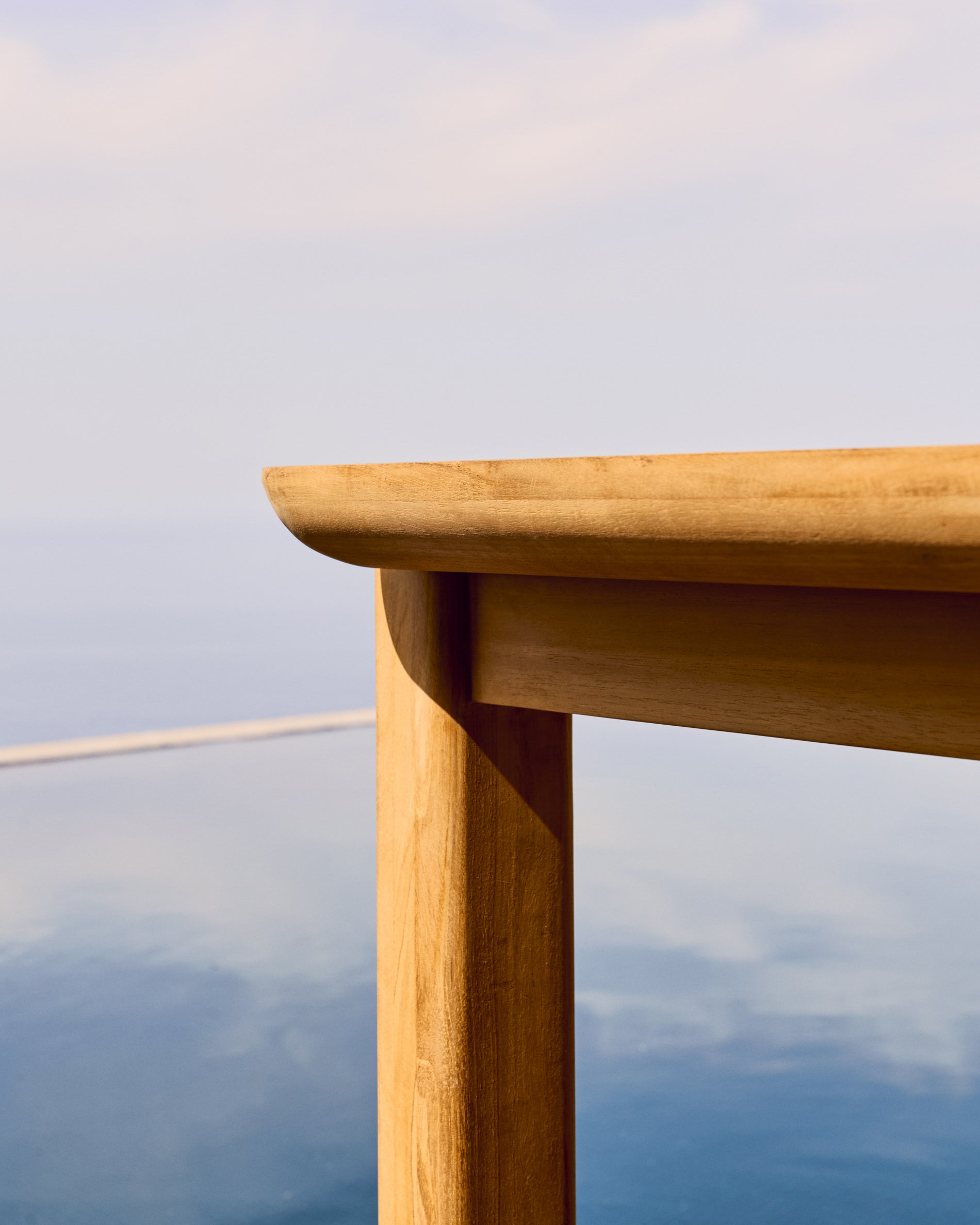 Icaro table made from solid teak wood, 280 x 112 cm, FSC 100% - Lifestyle