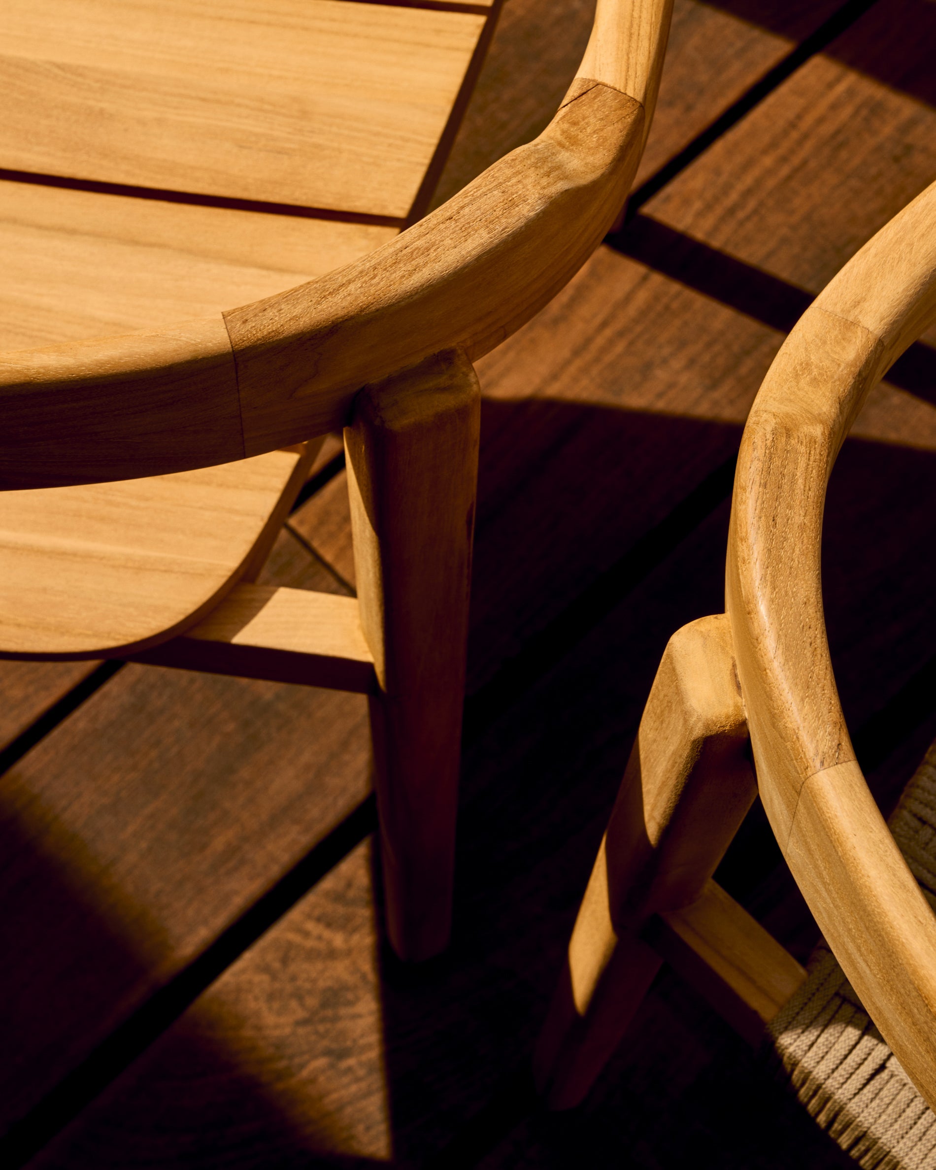 Icaro stackable solid teak wood chair in a natural finish, FSC 100% - Lifestyle