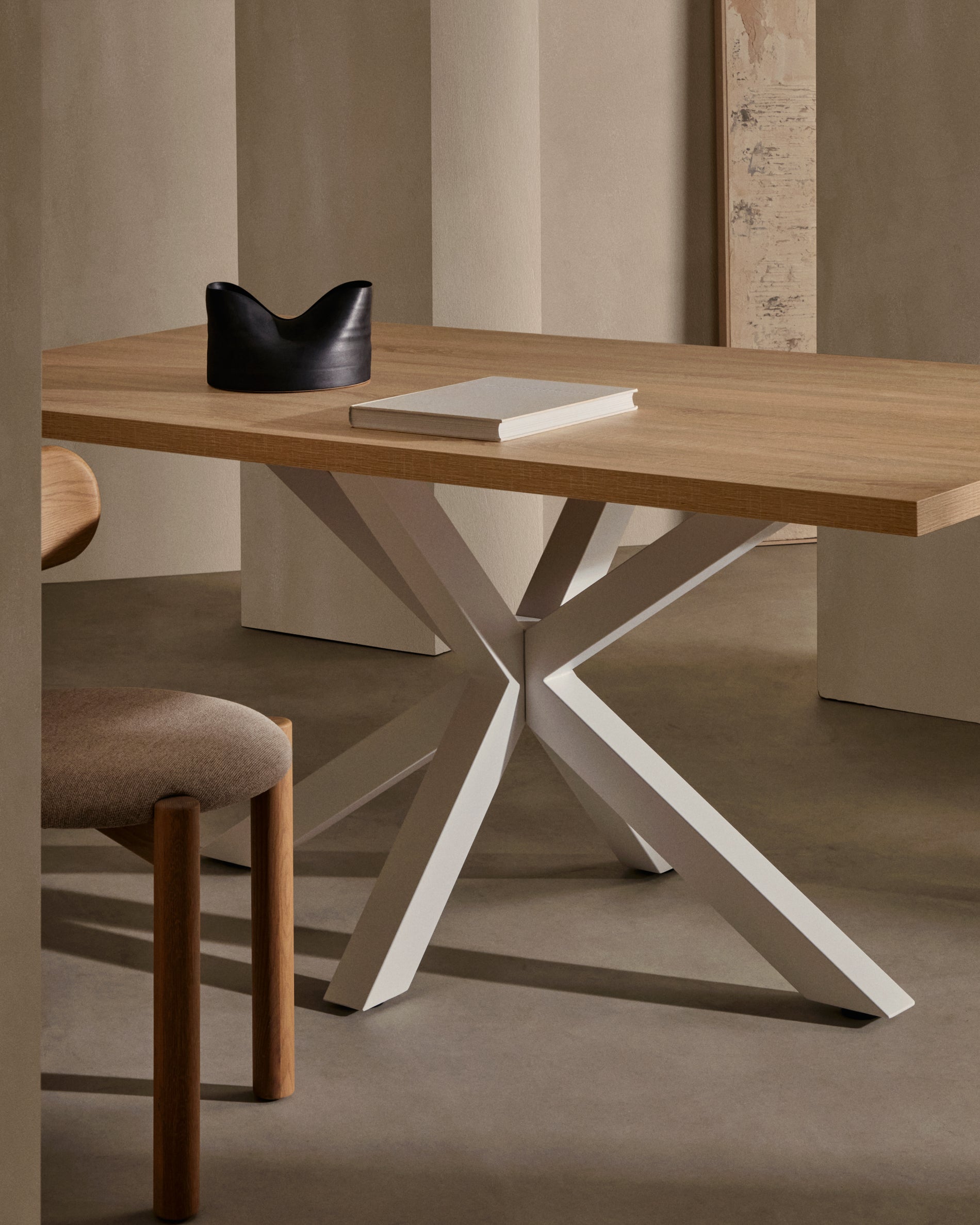 Argo table in melamine with natural finish and steel legs with white finish 160 x 100 cm - Lifestyle