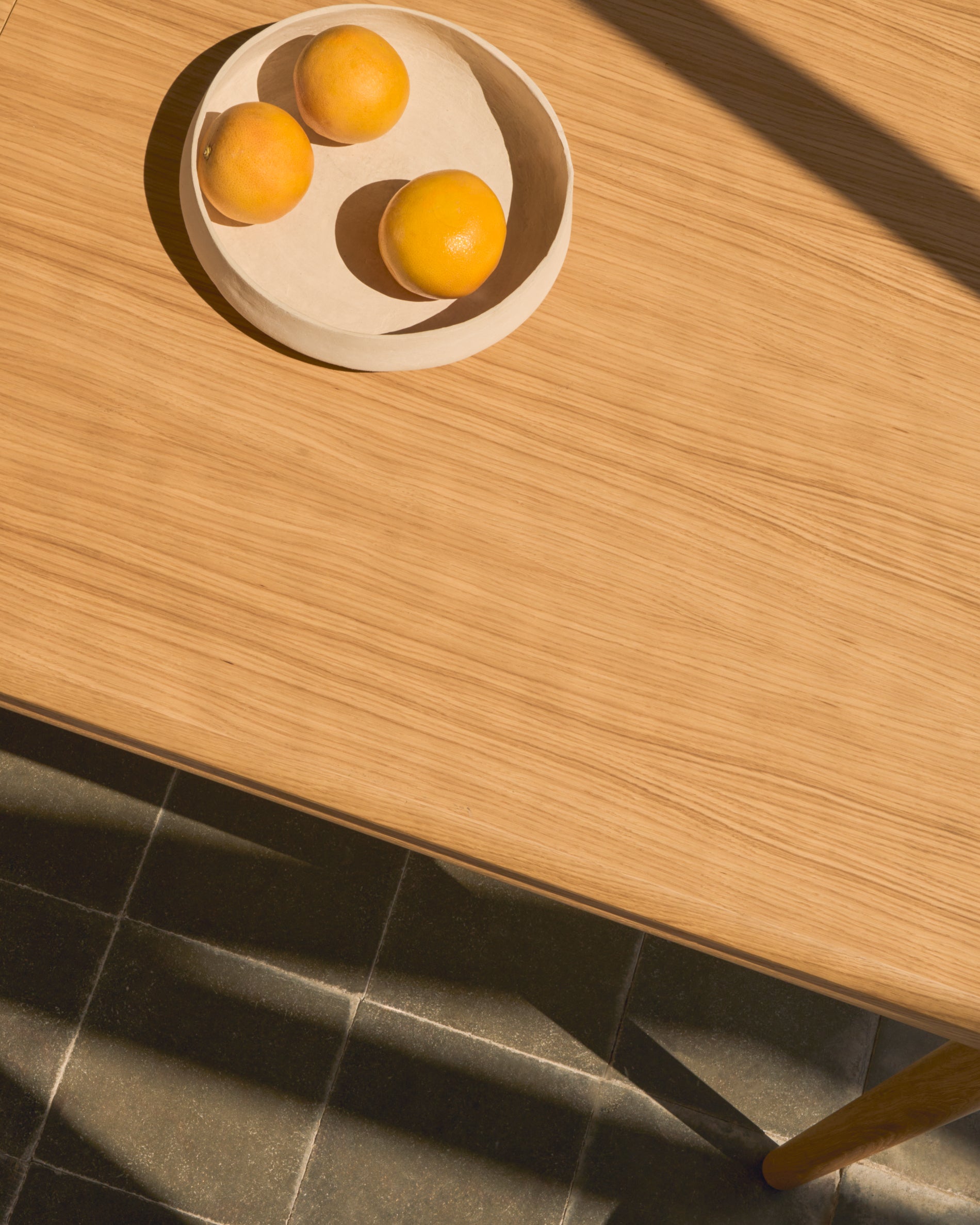 Lenon extendable table in natural FSC Mix Credit solid oak wood and veneer 160(200)x90 - Lifestyle