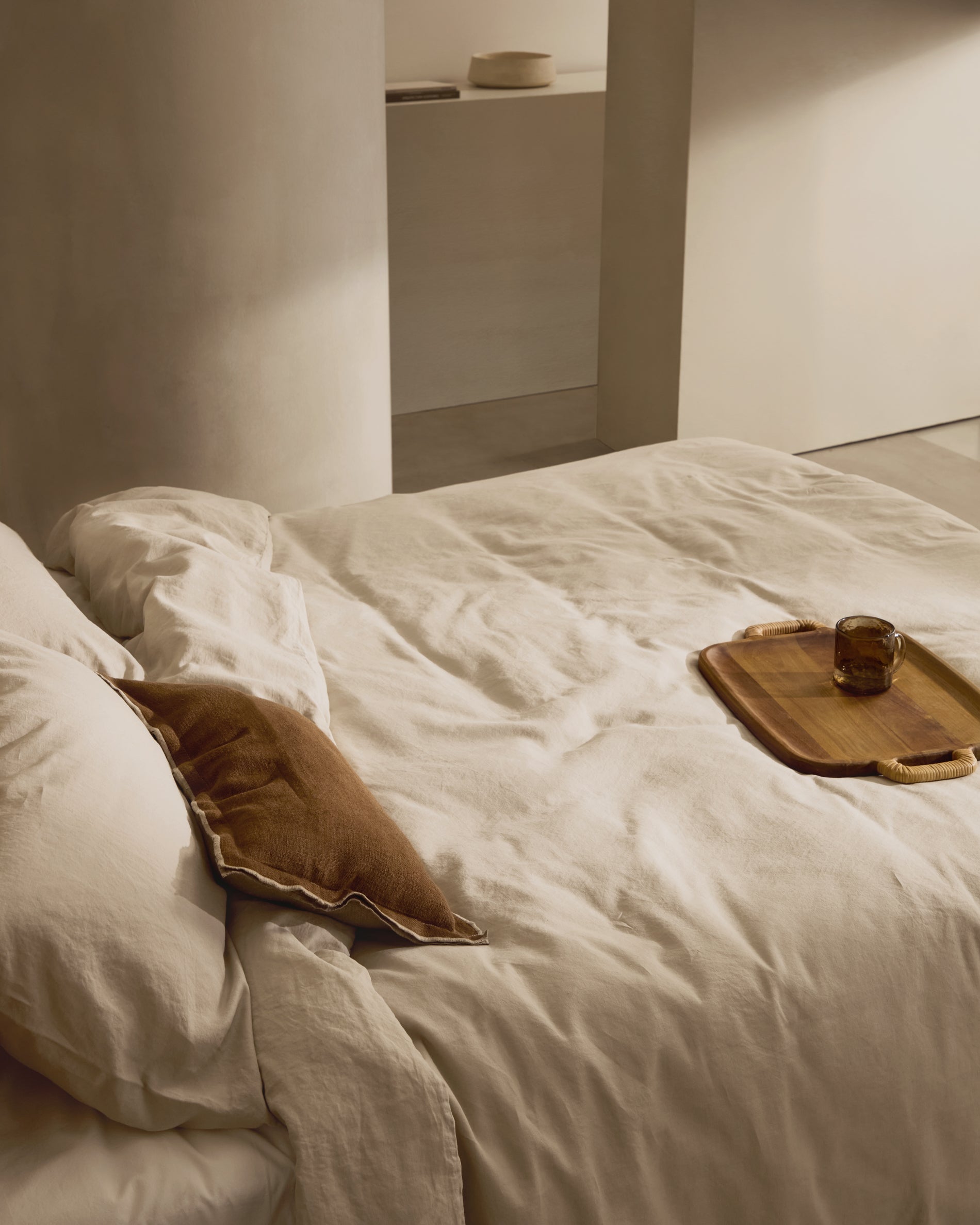 Simmel grey, cotton and linen duvet and pillow cover set, 180 cm bed - Lifestyle