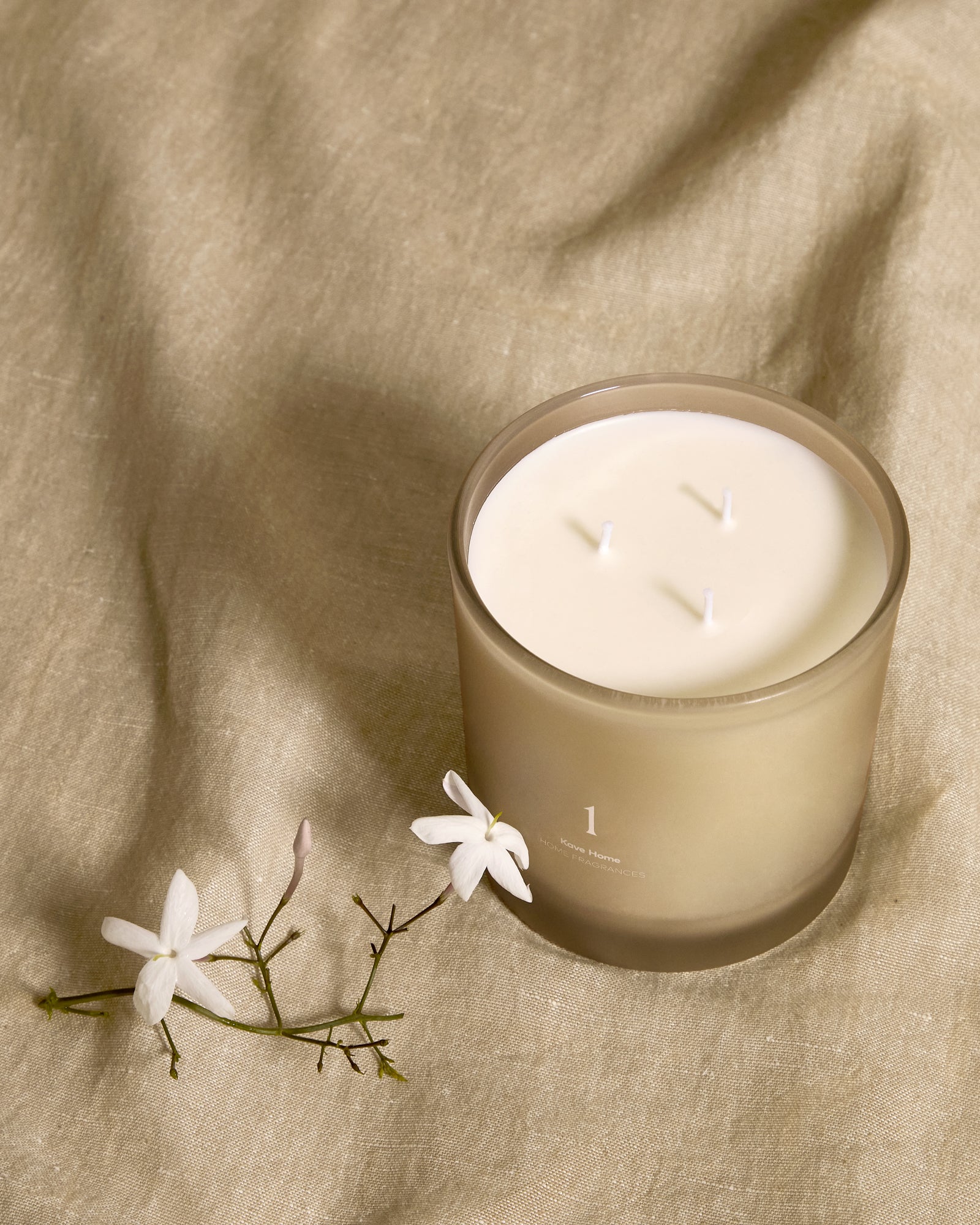 400g Soft Jasmin scented candle - Lifestyle