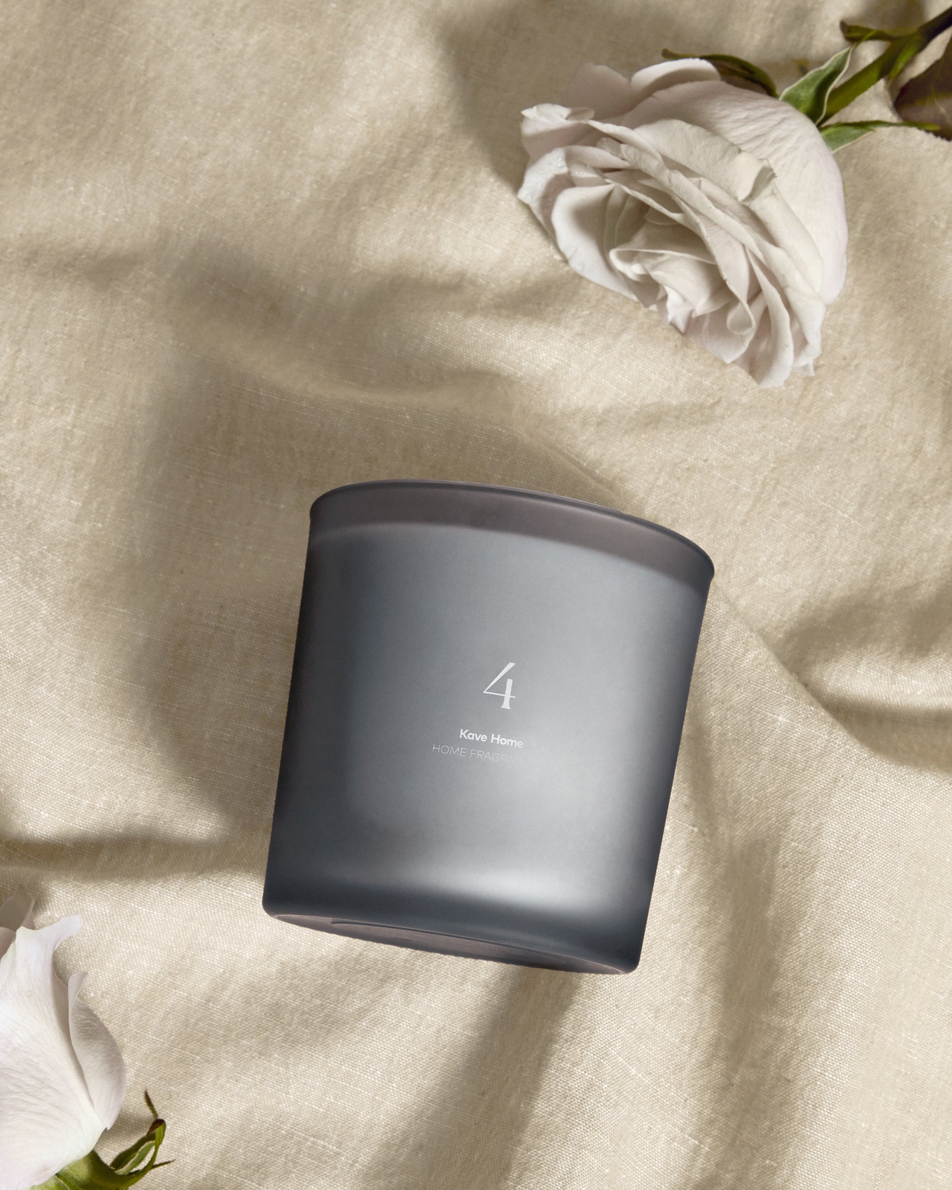 400g Cozy Cashmere scented candle - Lifestyle