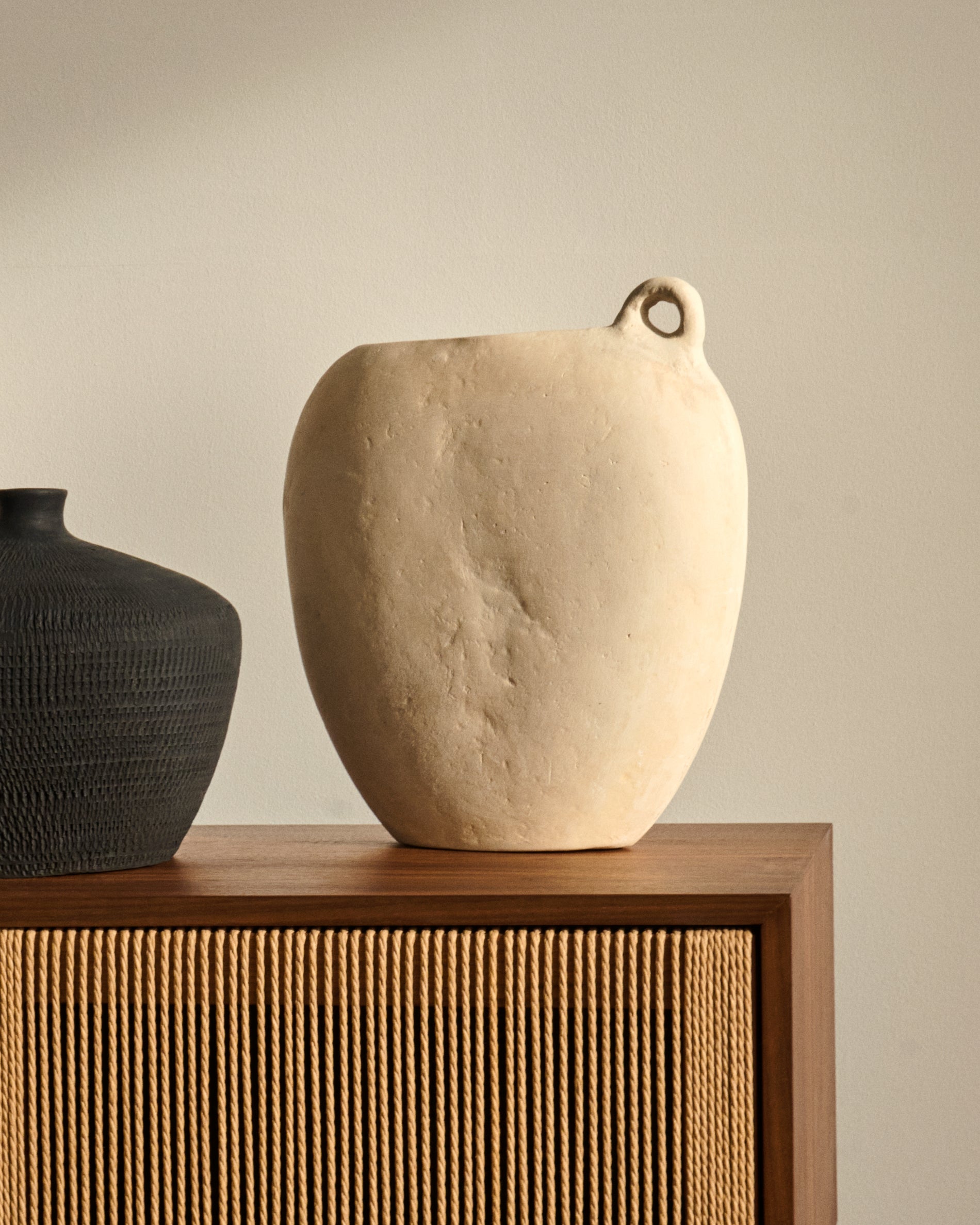 Neti white, papier mâché vase, 37 cm - Lifestyle